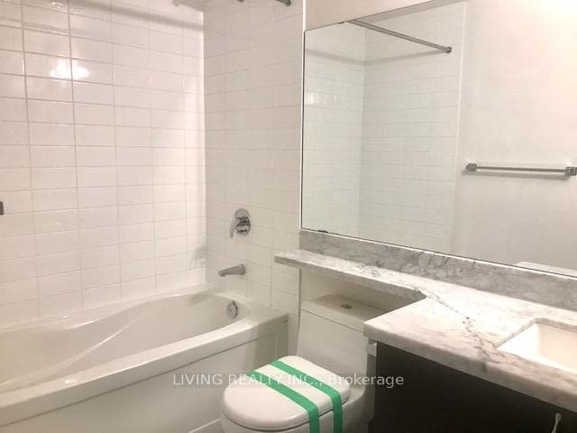 111 Upper Duke Crescent Unit 611 photo 15