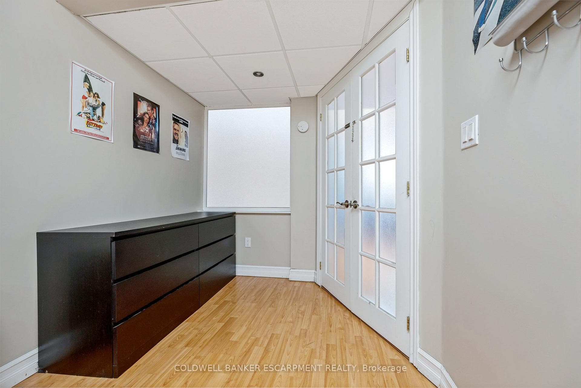 1 Nelles Street photo 29