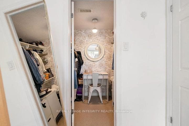 254 A Titanium Private Unit 15 photo 8
