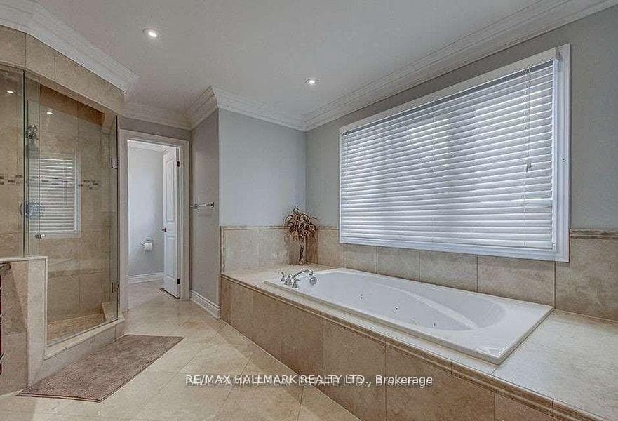 90 Grandview Avenue photo 18