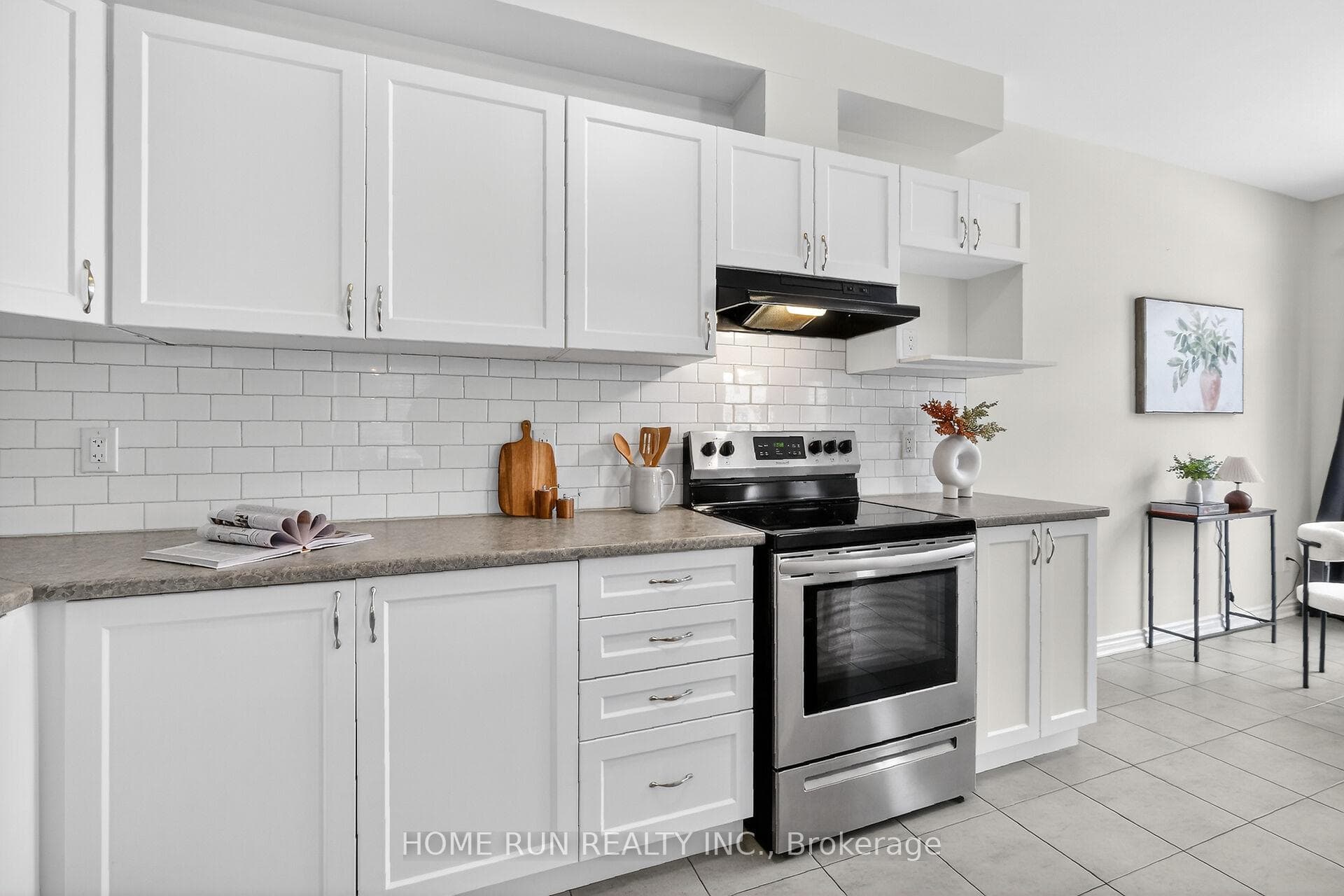 735 Megrez Way photo 4
