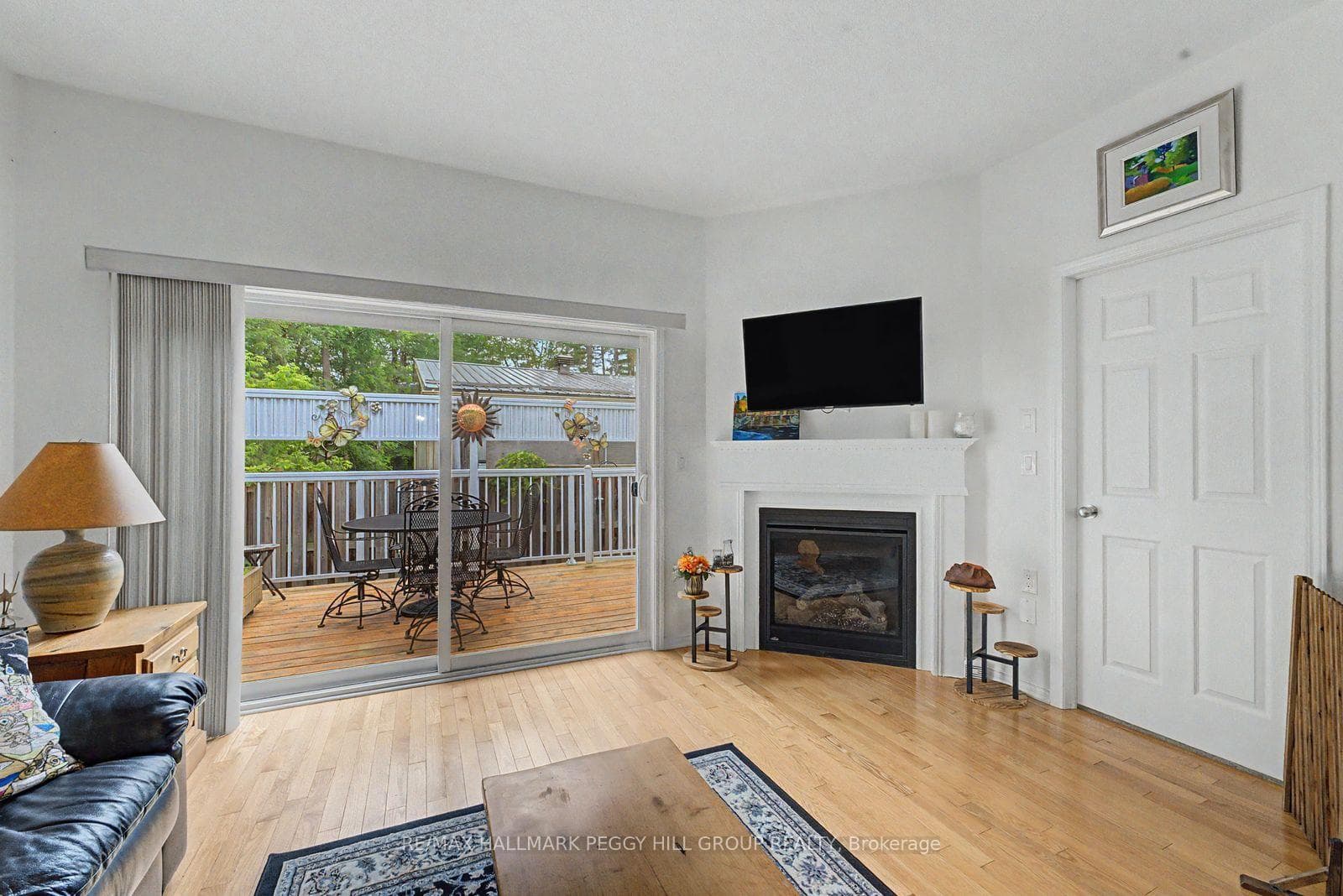 3318 Summerhill Way photo 5
