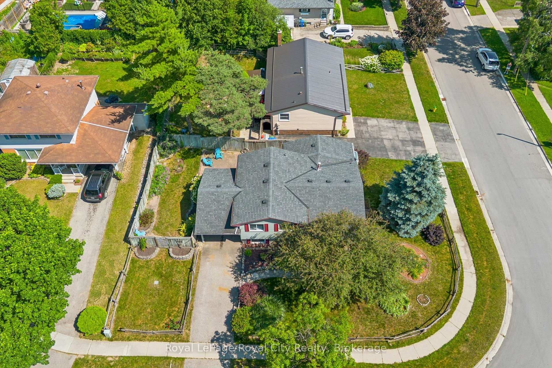 85 Sleeman Avenue photo 40