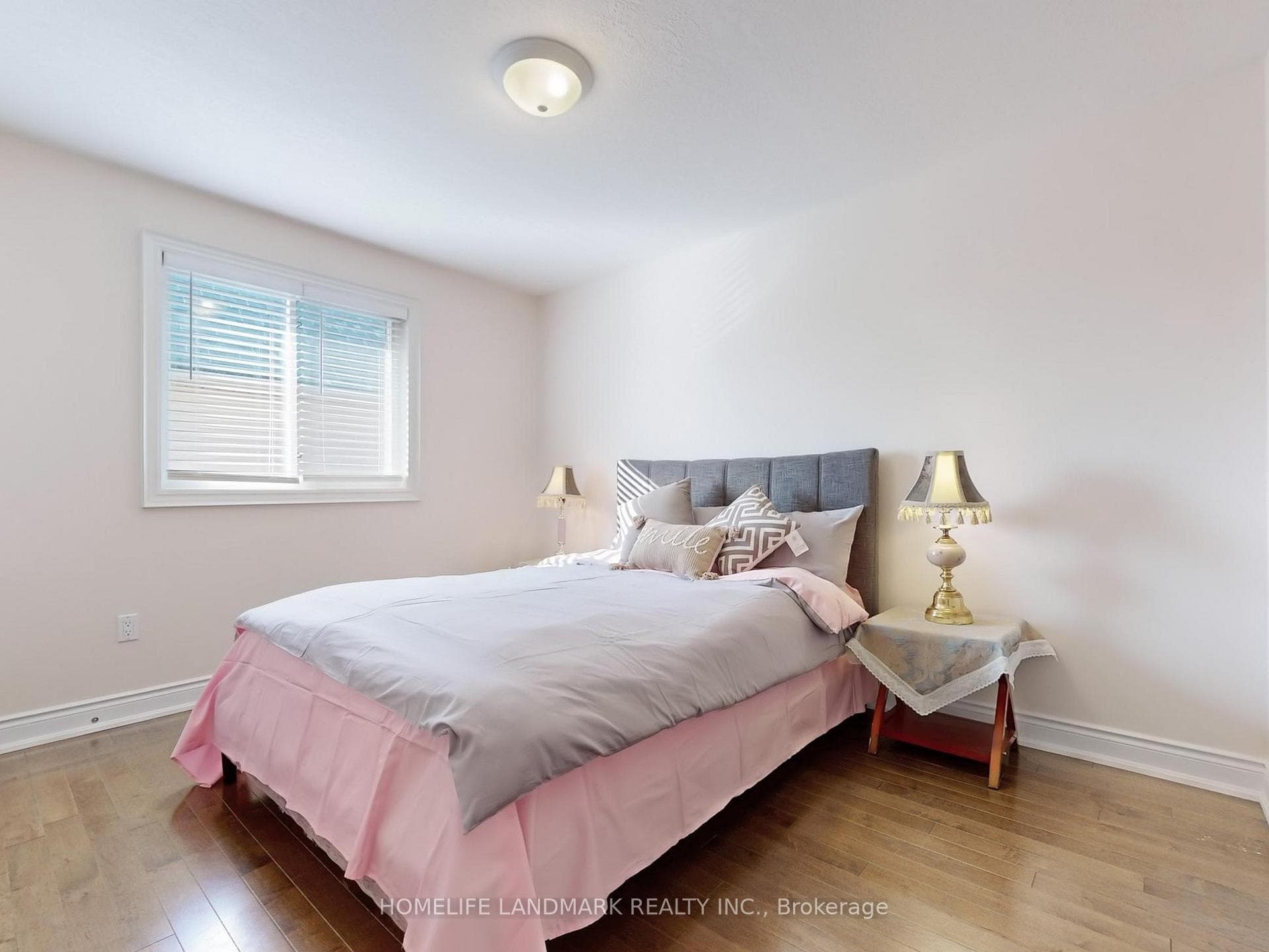 46 KIERLAND Road photo 31