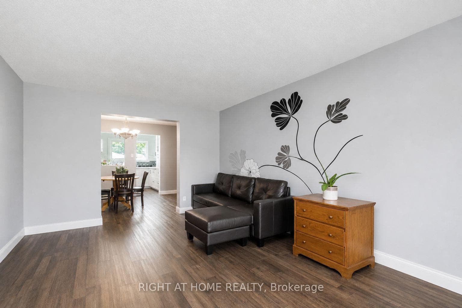 21 Midland Crescent Unit 3 photo 5