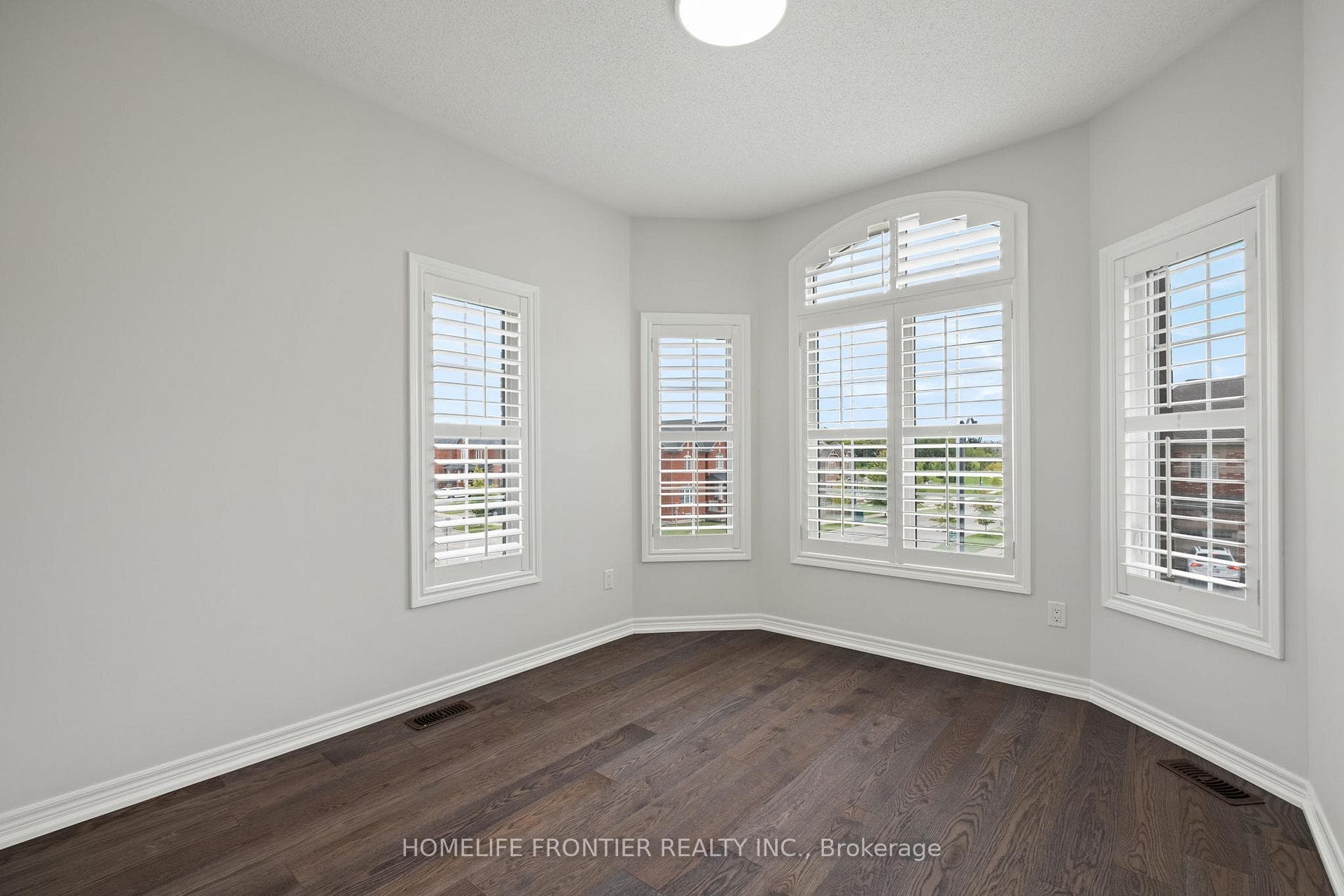 38 William Graham Drive photo 22