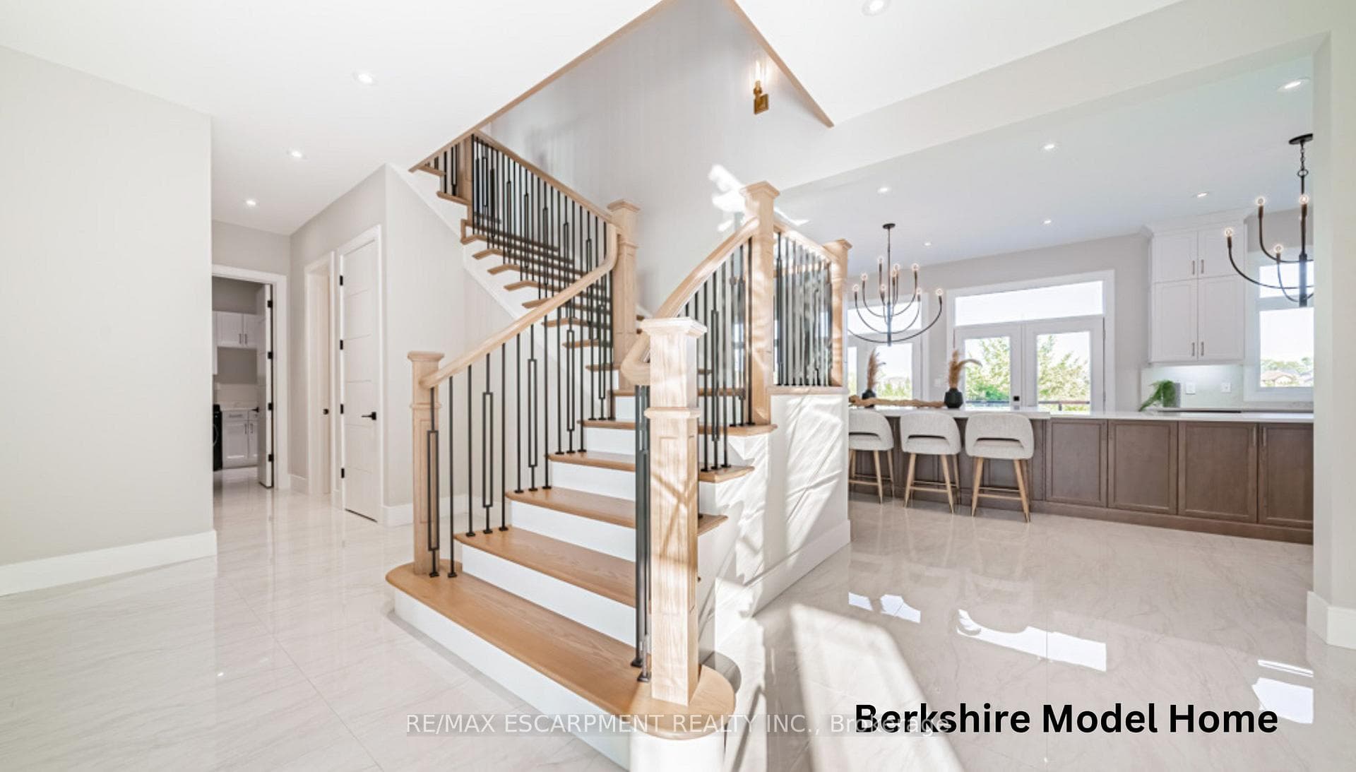 45 Workman Crescent photo 6