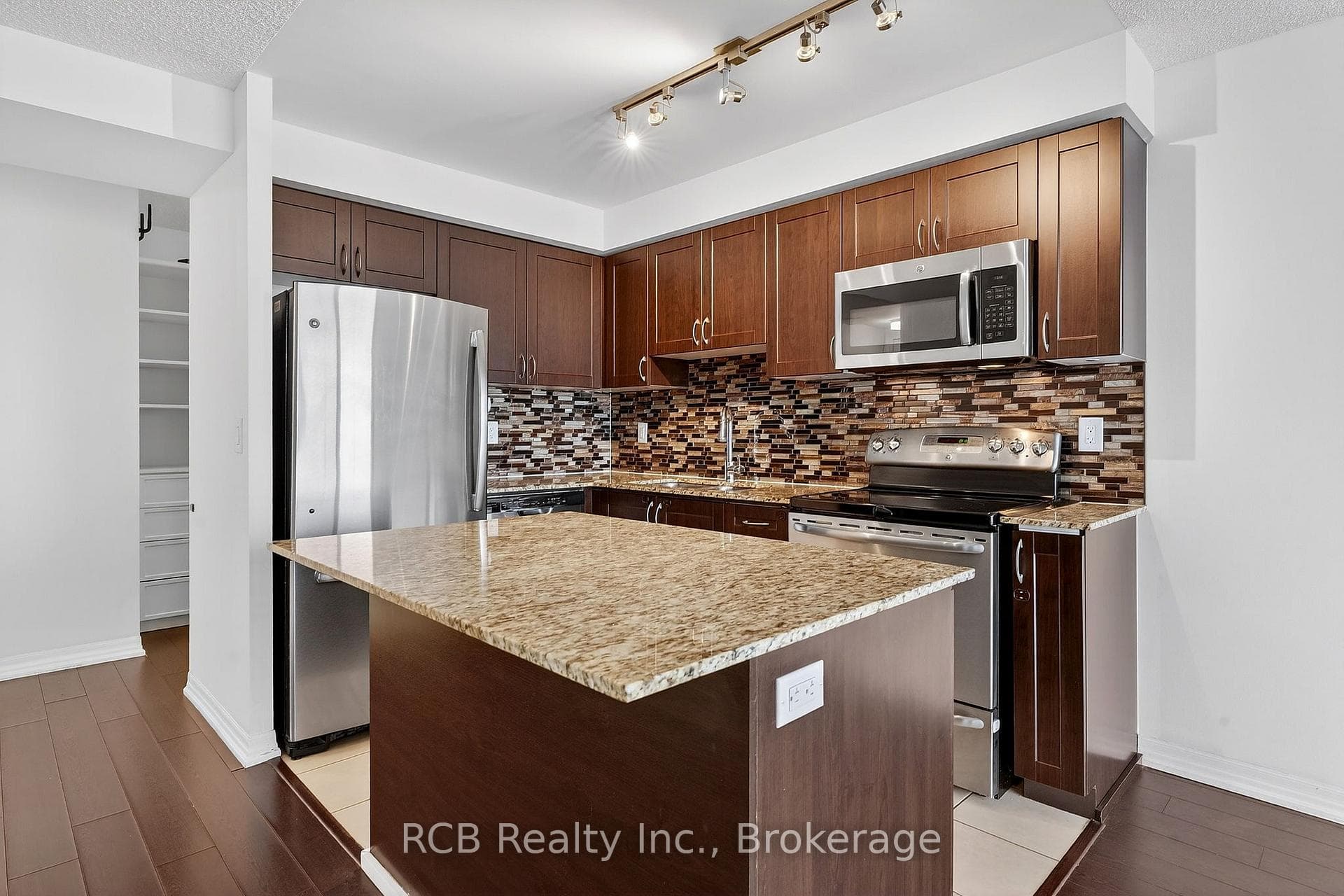 1940 Ironstone Drive Unit 1006 photo 16