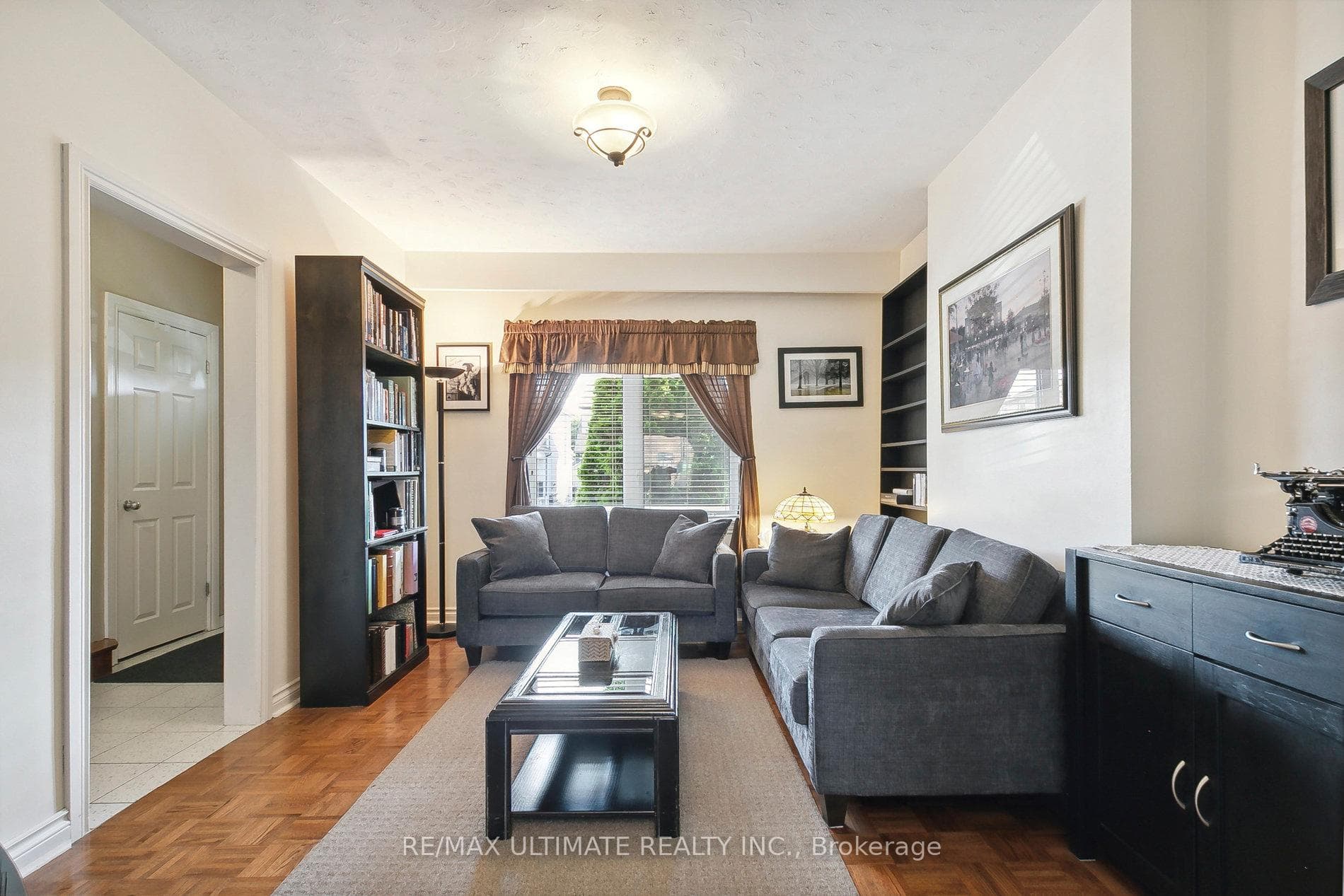 405 Northcliffe Boulevard photo 7