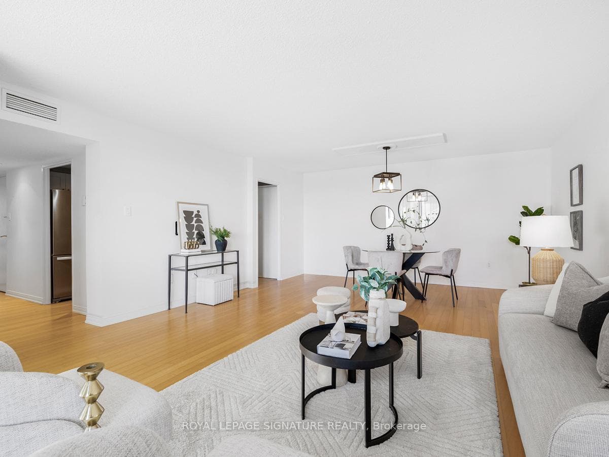 2045 Lake Shore Boulevard Unit 1008 photo 10