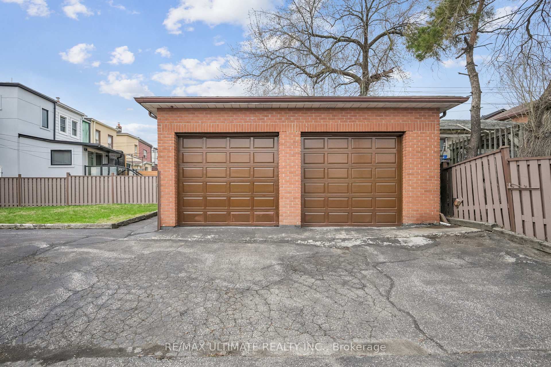 165 Sellers Avenue photo 30