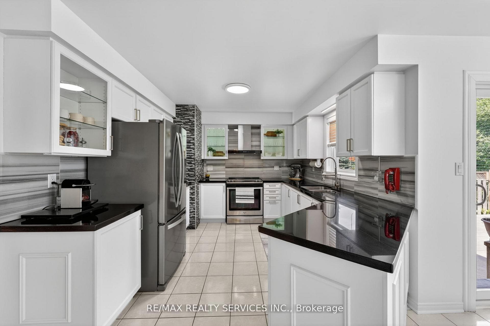 150 Royal Valley Drive photo 7
