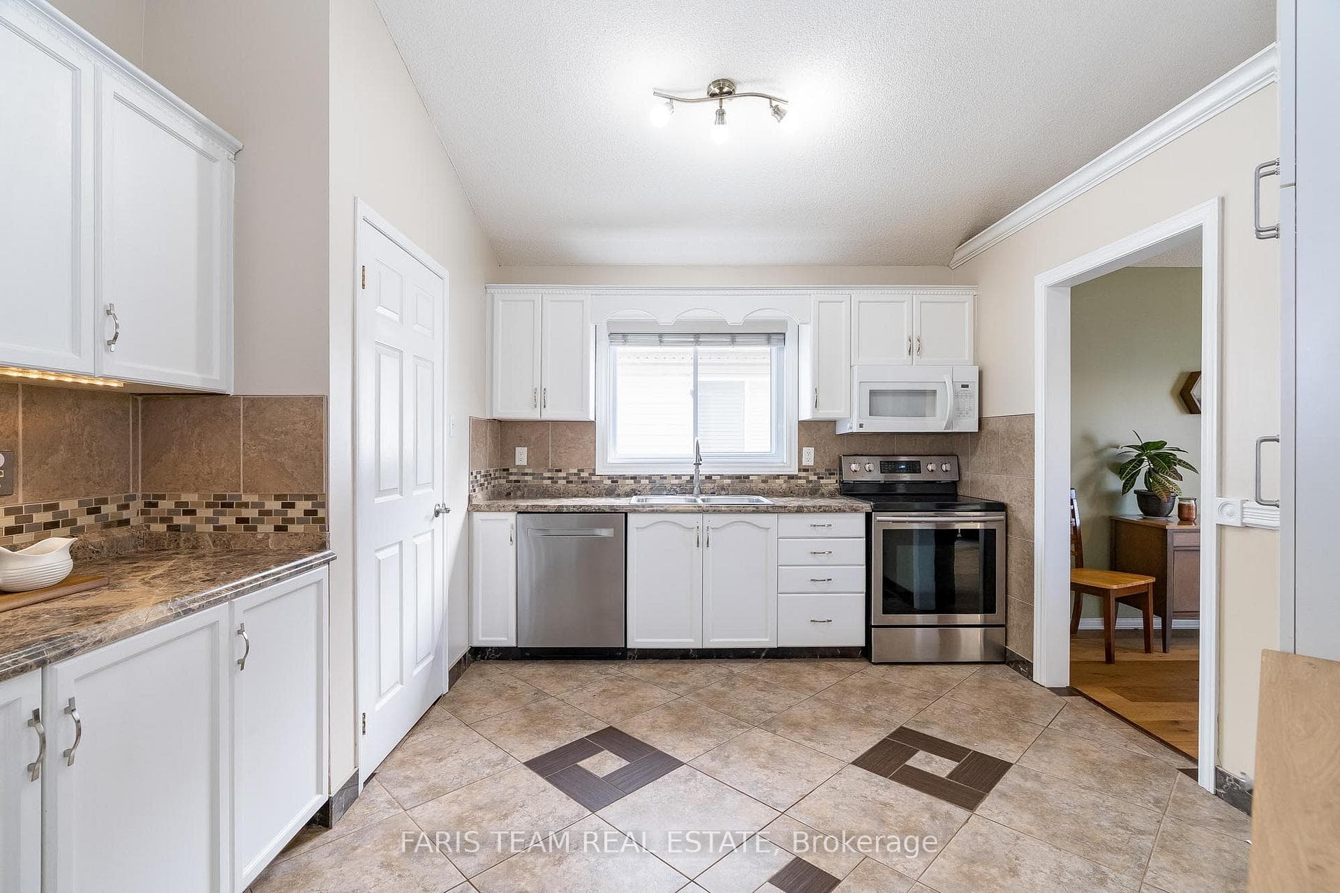 67 Herrell Avenue photo 4