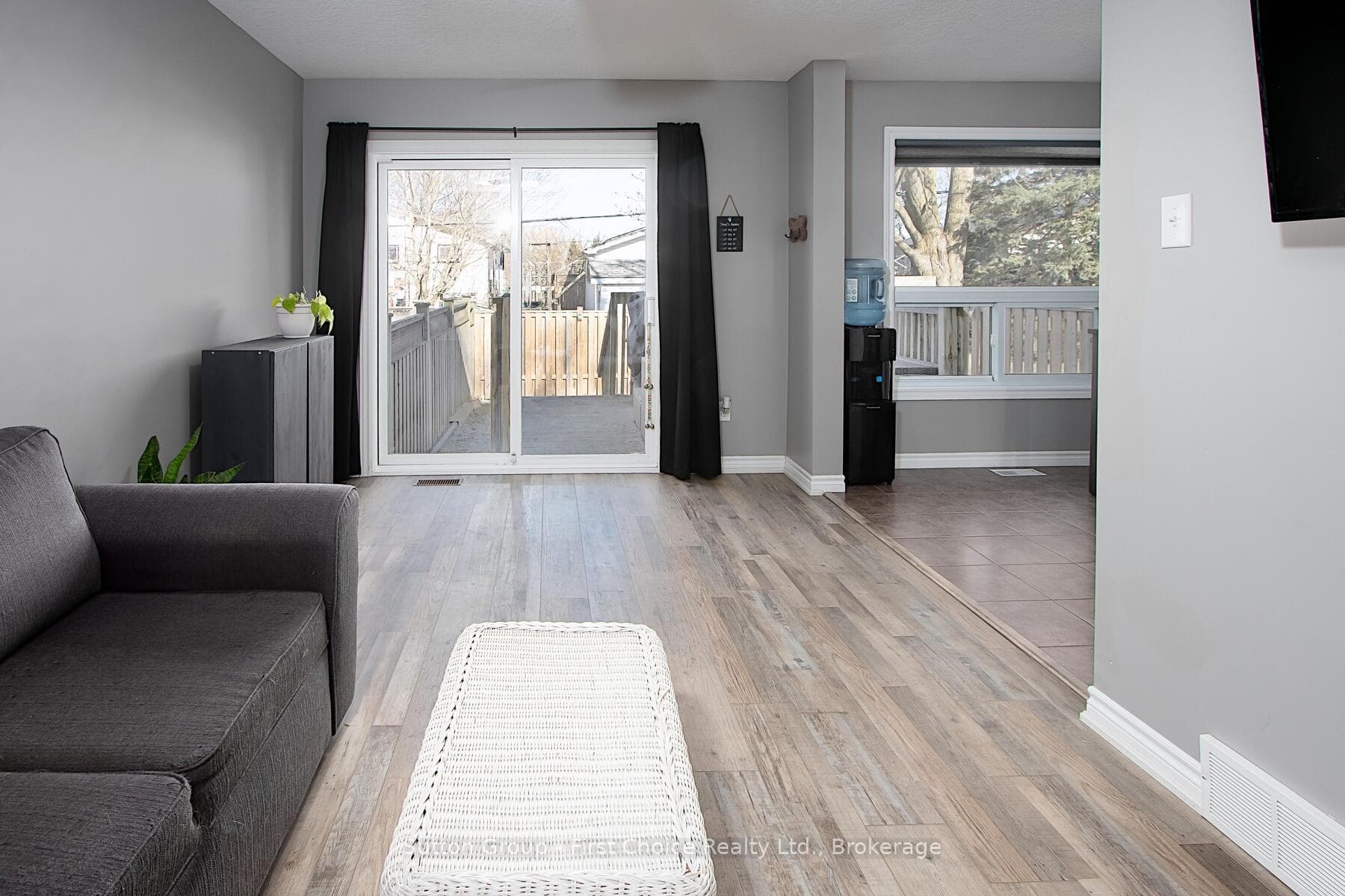 280 Railway Avenue photo 14