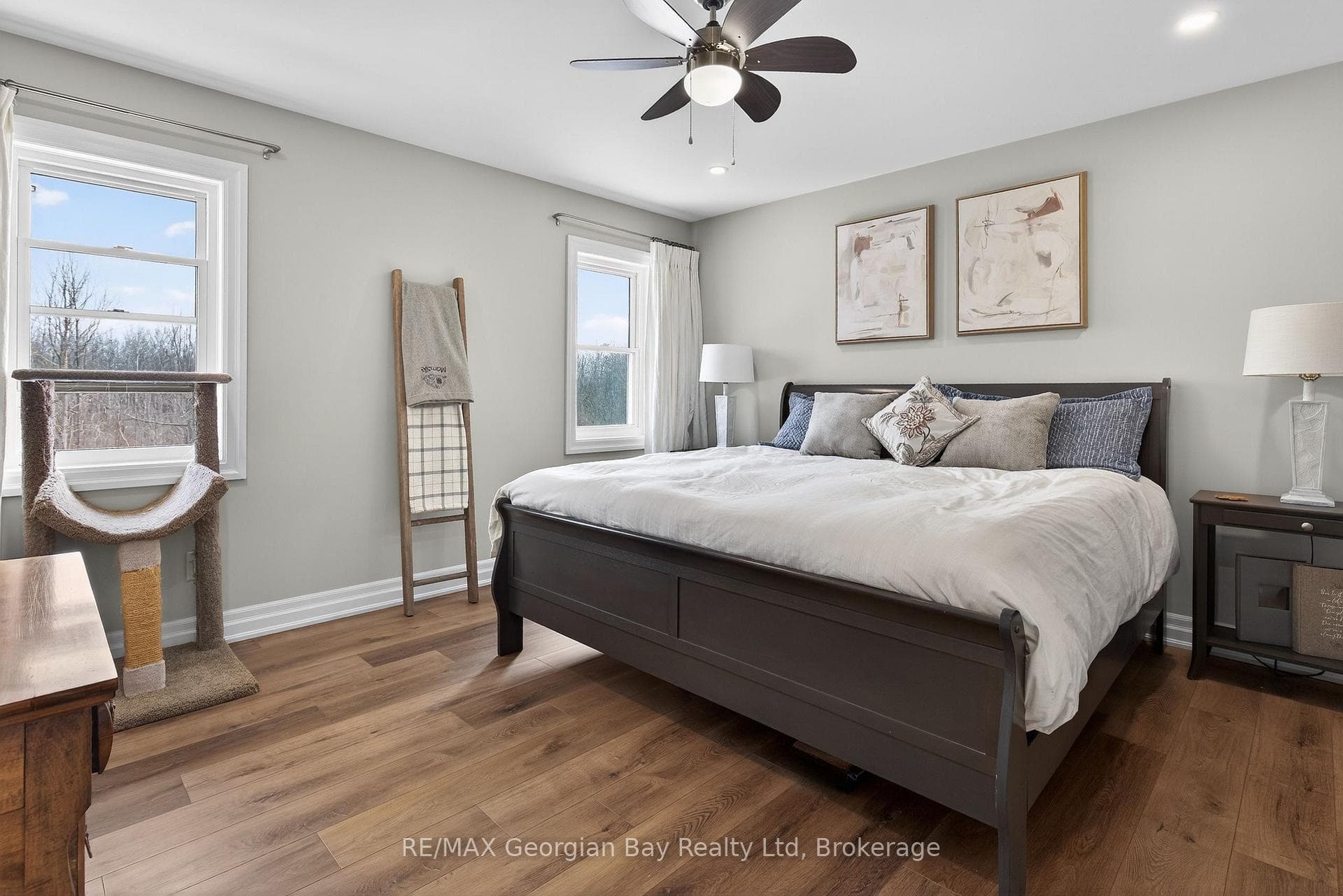 449 Park Street photo 17