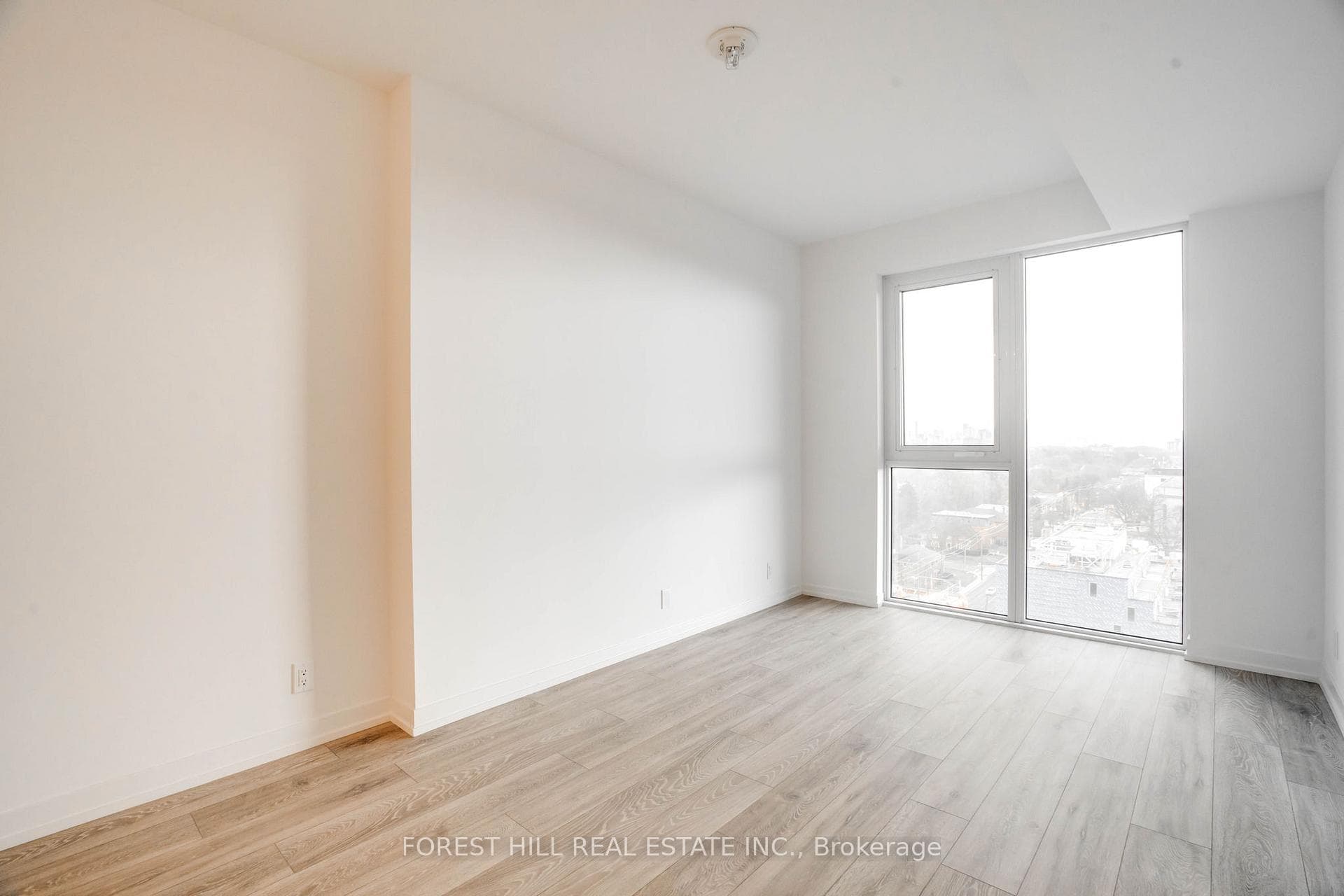 2020 Bathurst Street Unit 1502 photo 21
