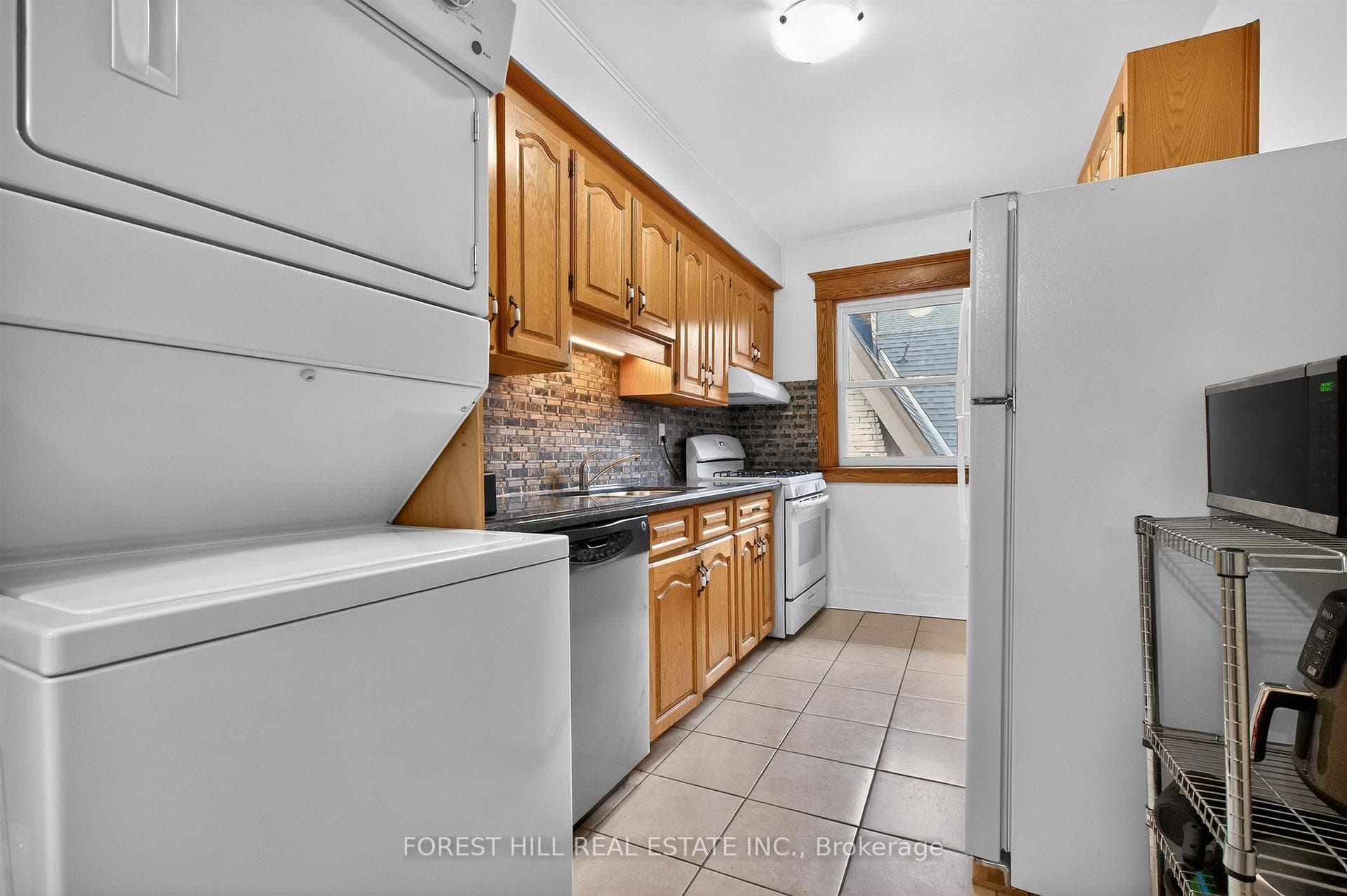 416 Palmerston Boulevard Unit 2nd Floor photo 12