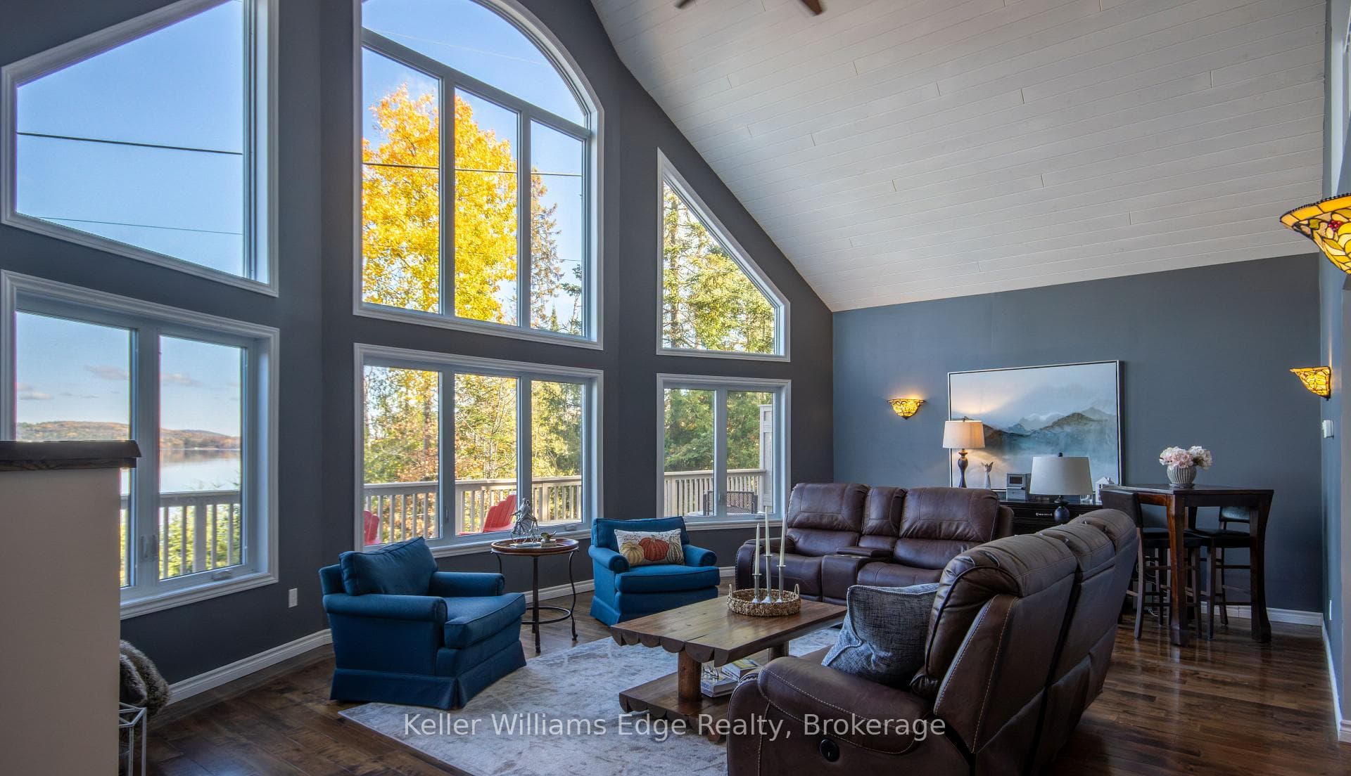 43 LAKESHORE Drive photo 16