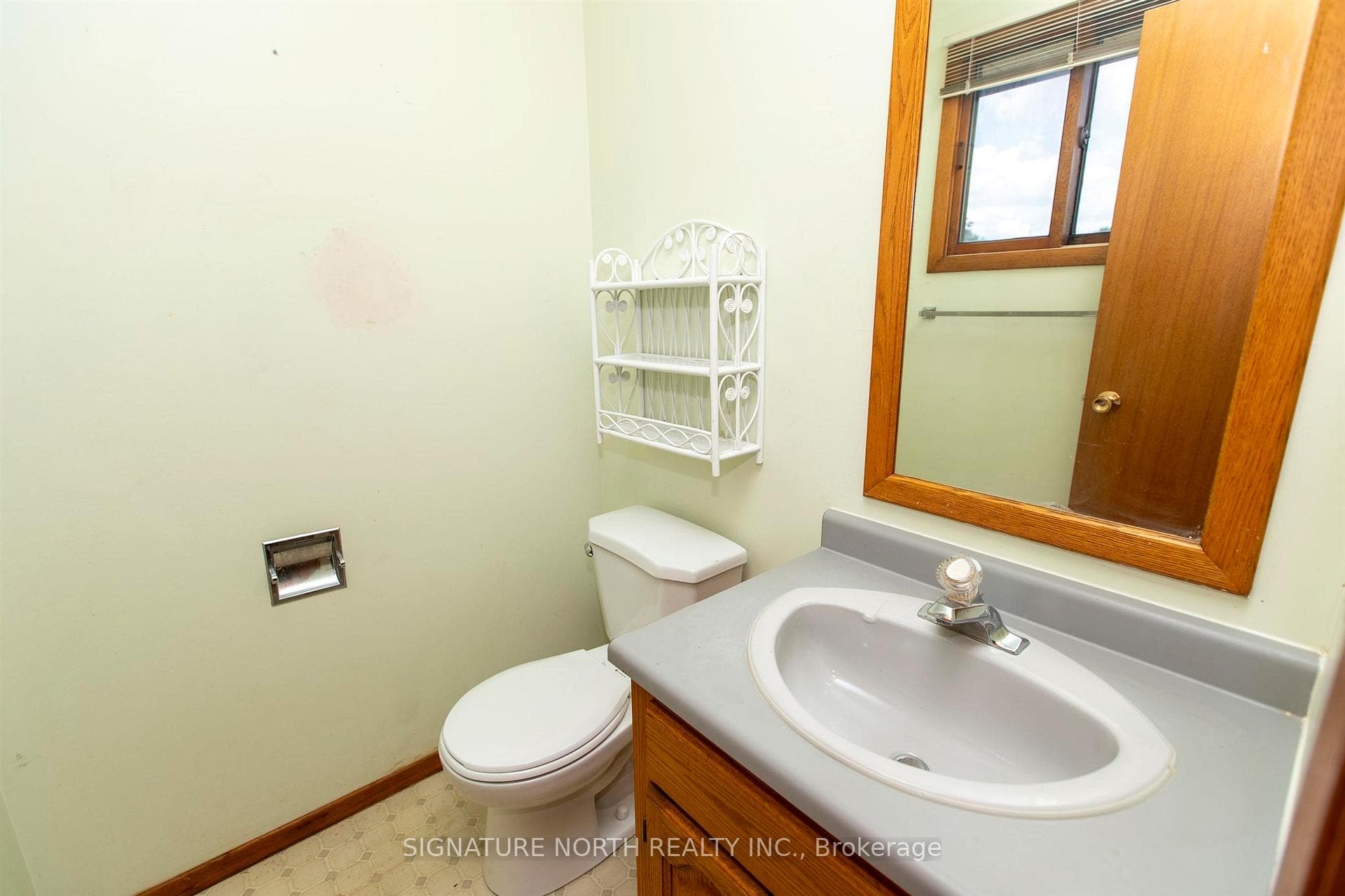 767 James Street photo 20