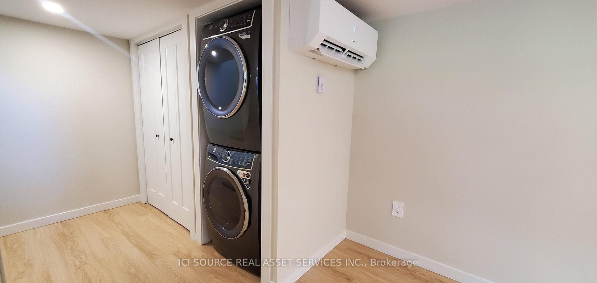 371 Bridge Street Unit B photo 5