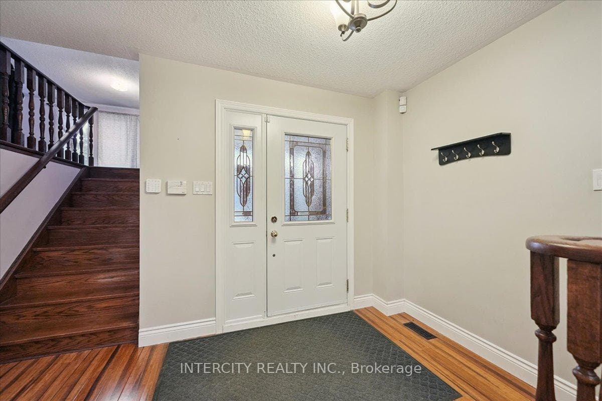 67 Sonny Street photo 4