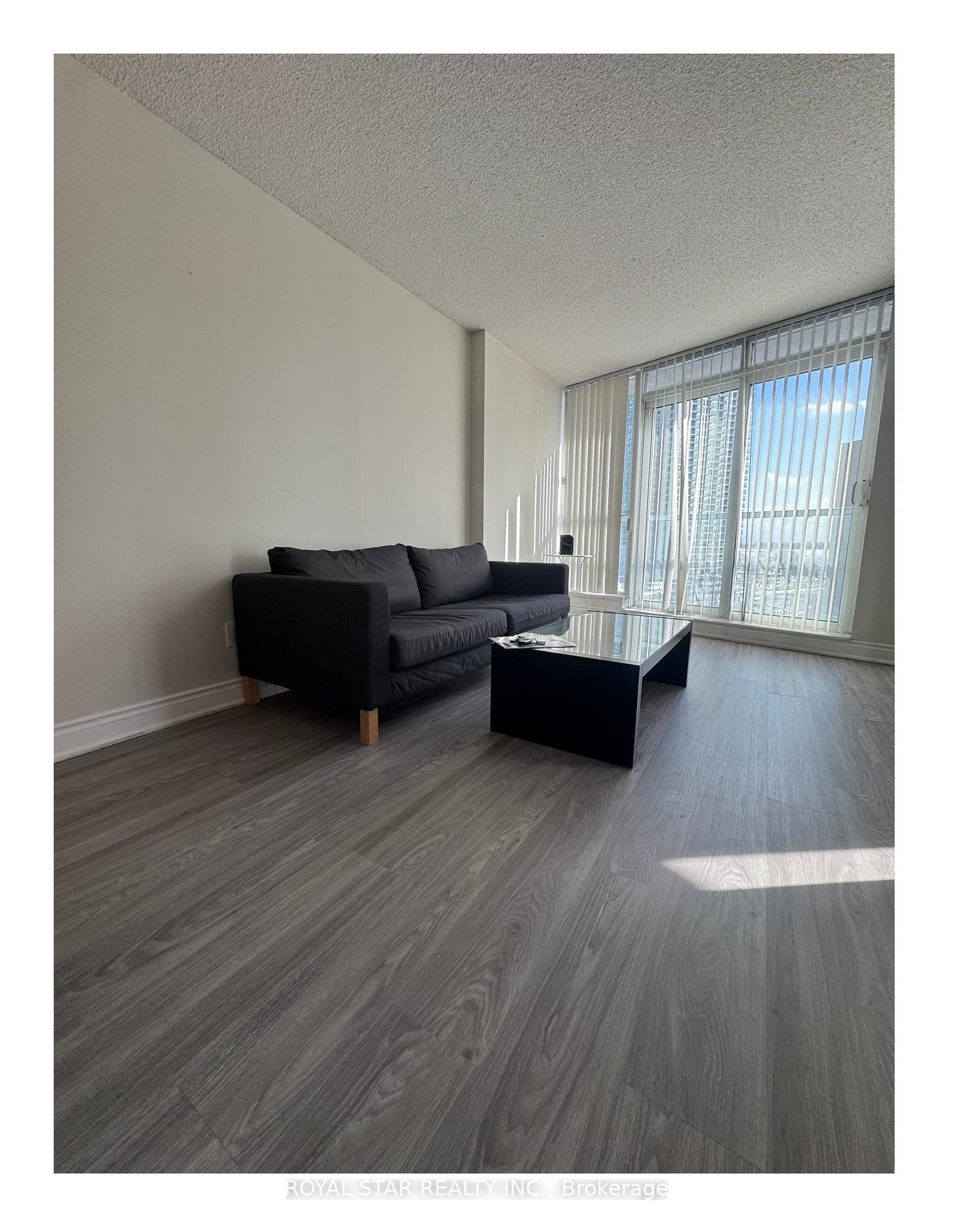 208 Queens Quay Unit 506 photo 12