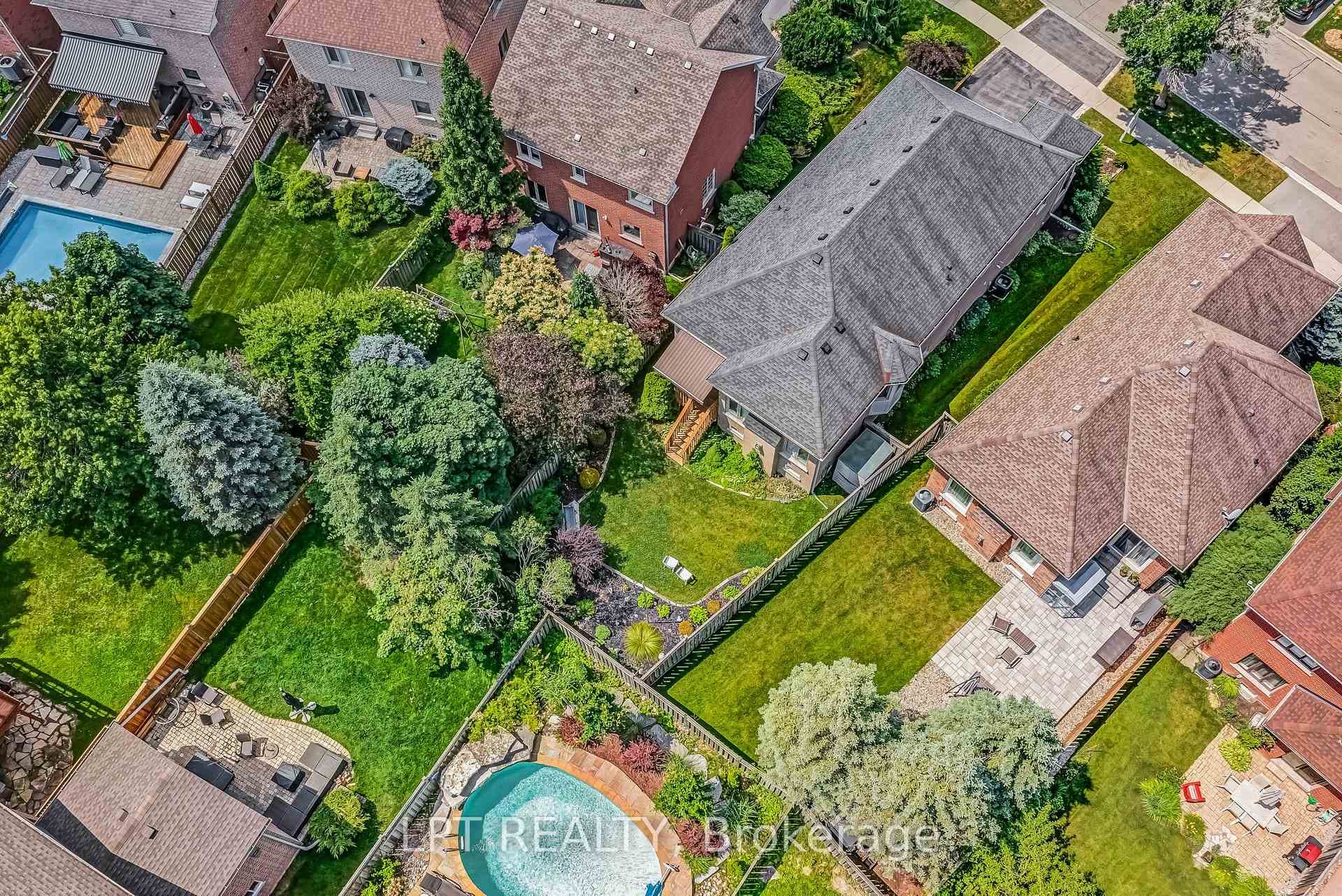 161 Deerglen Terrace photo 38