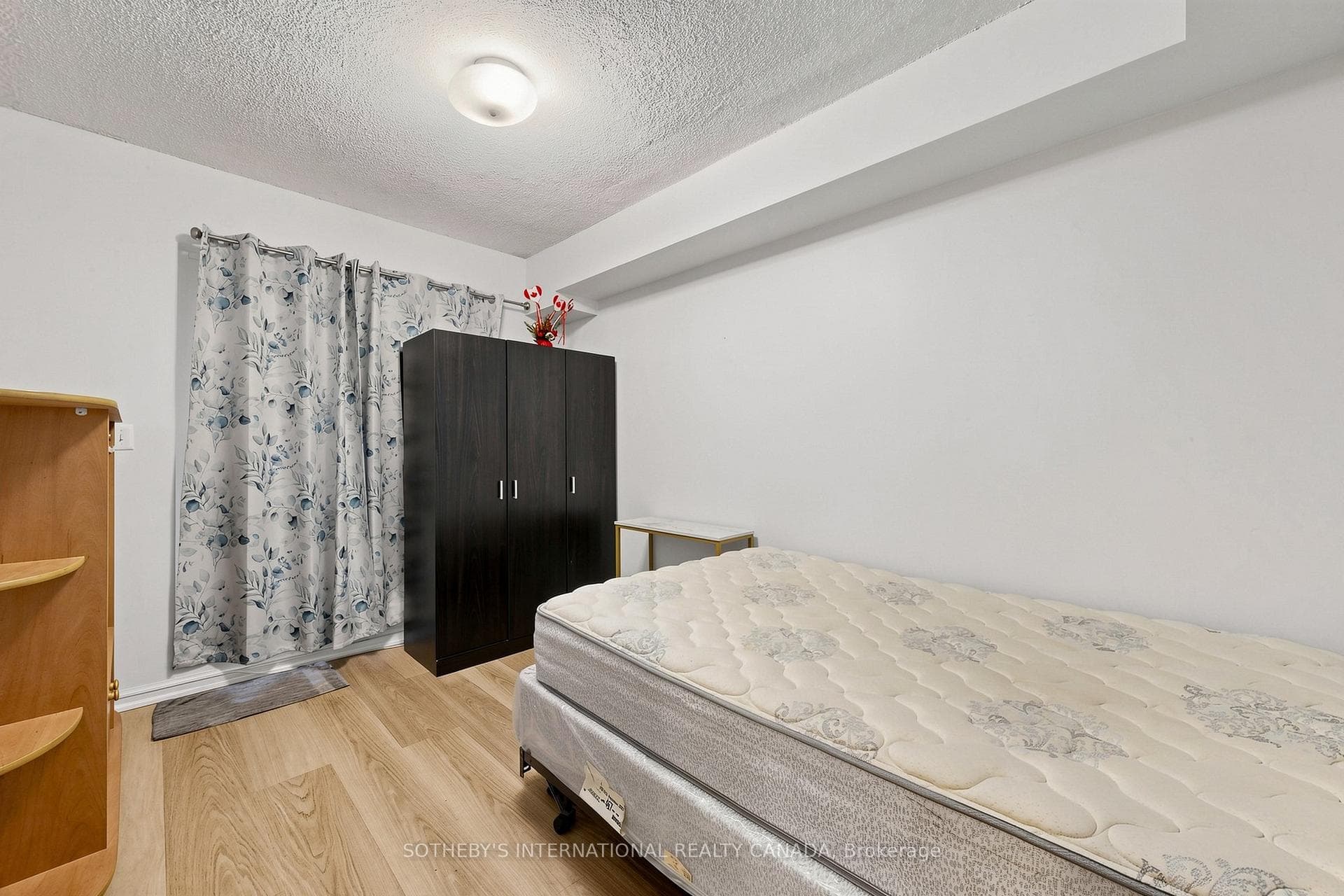3035 Finch Avenue Unit 2012 photo 17