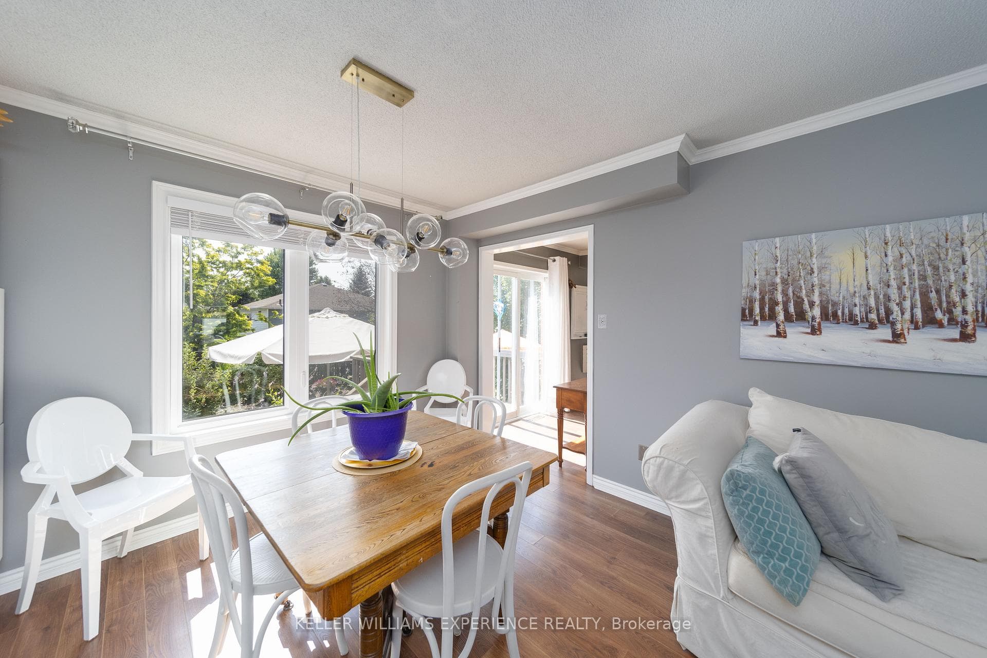 19 Nightingale Crescent photo 5