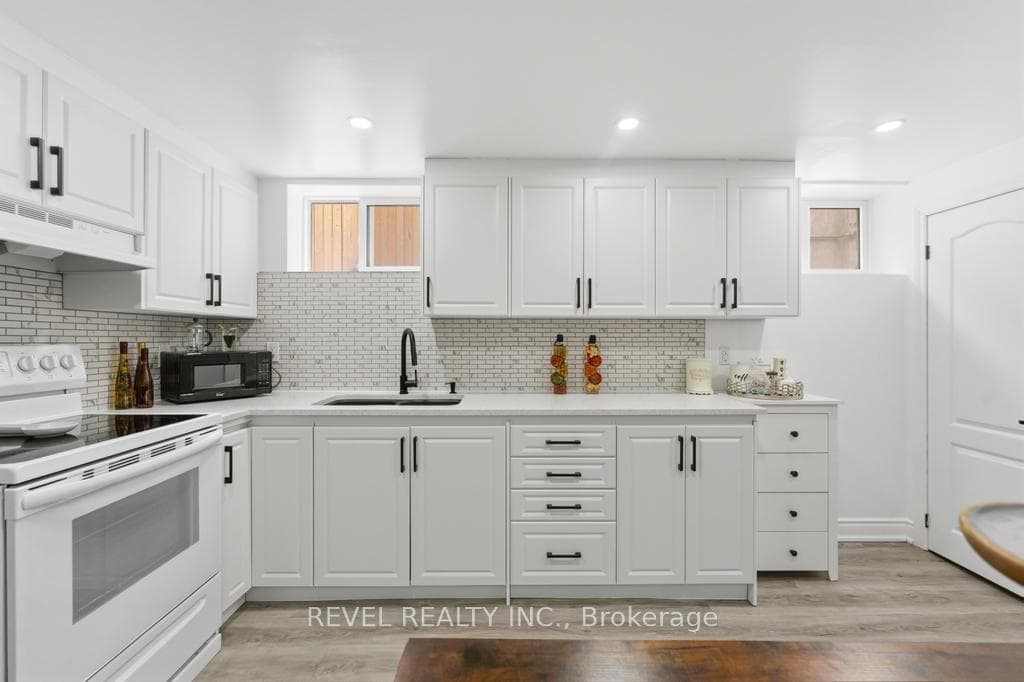 44 Jefferson Avenue photo 16