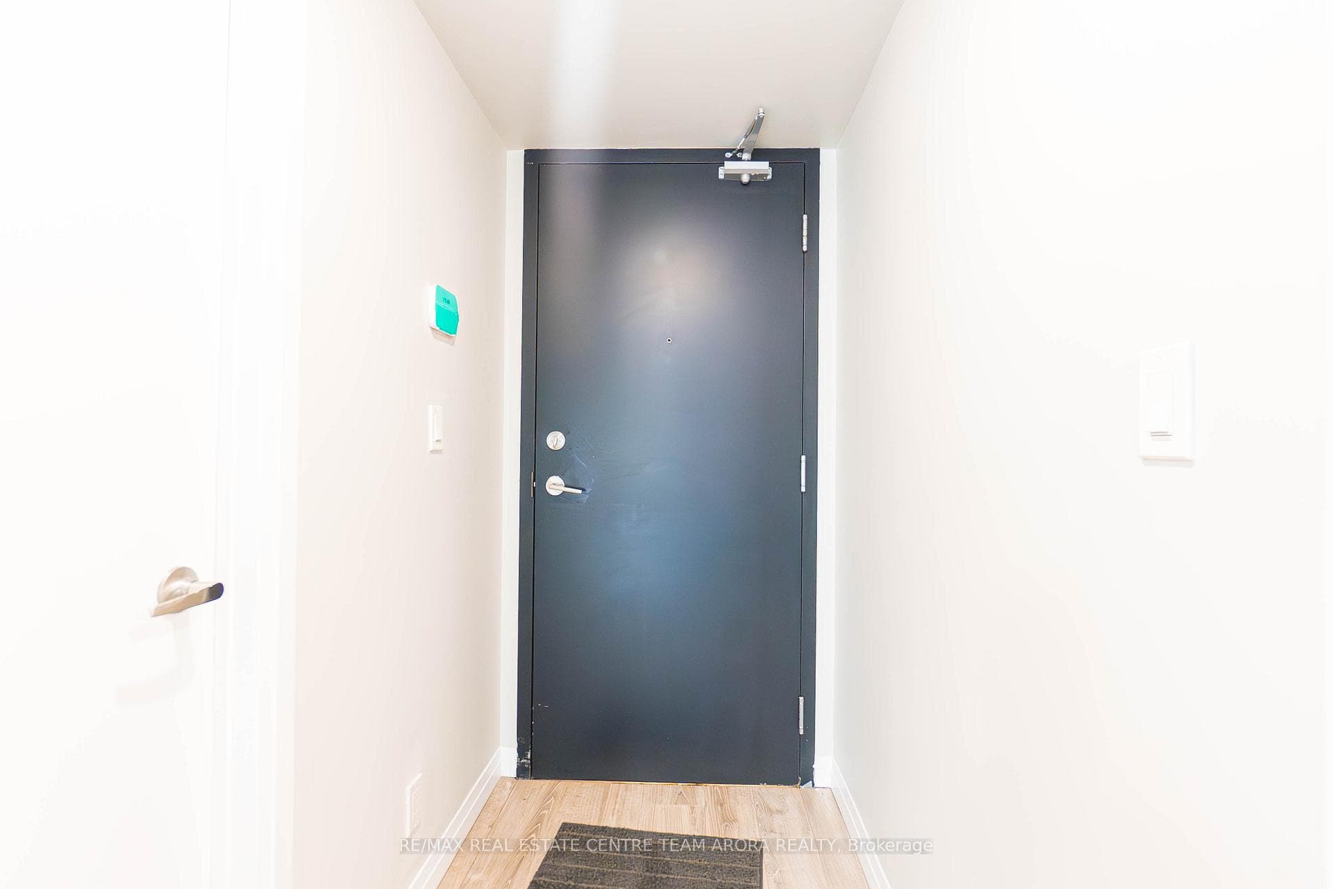 2152 Lawrence Avenue Unit 1206 photo 4