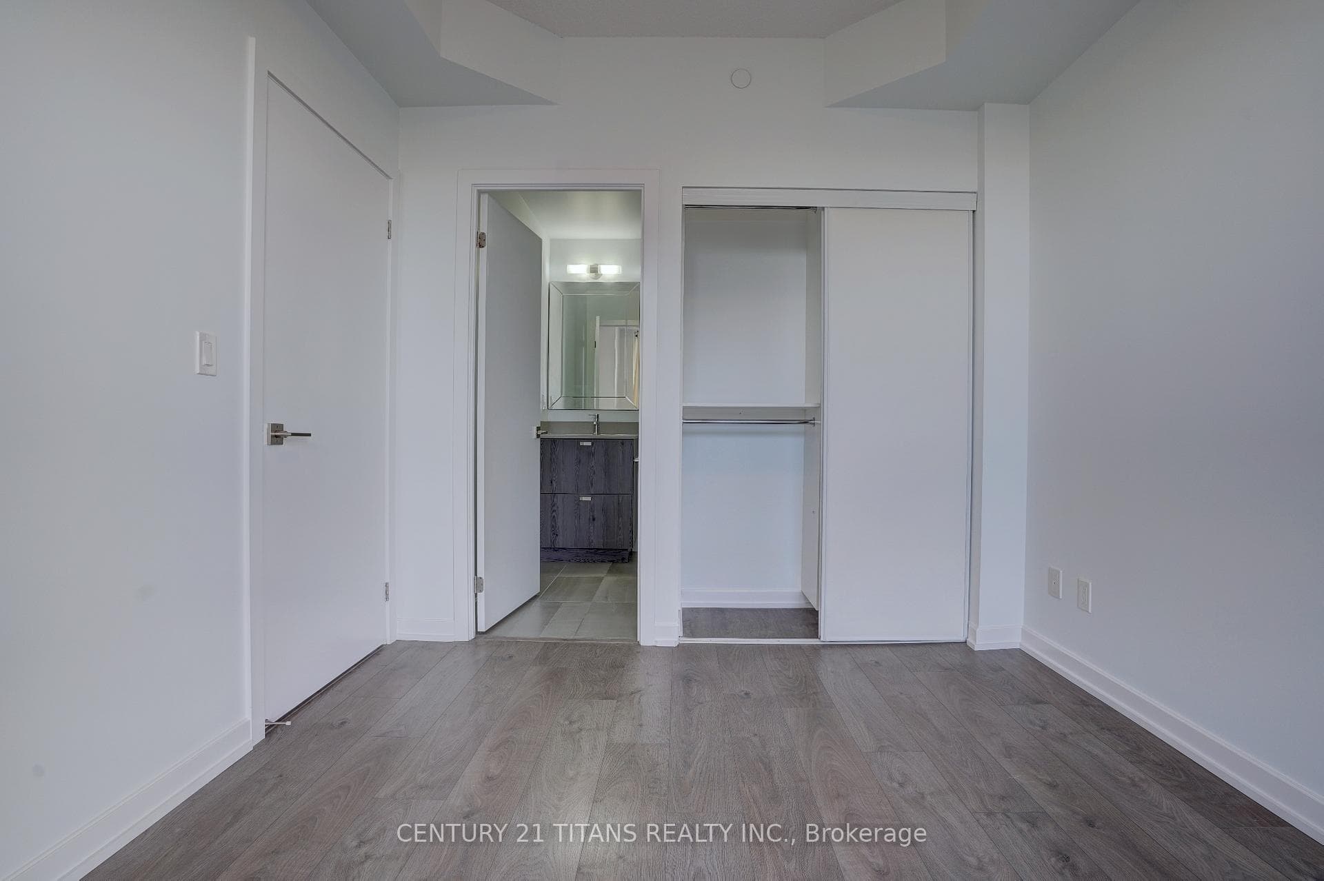 56 Forest Manor Road Unit 1305 photo 19