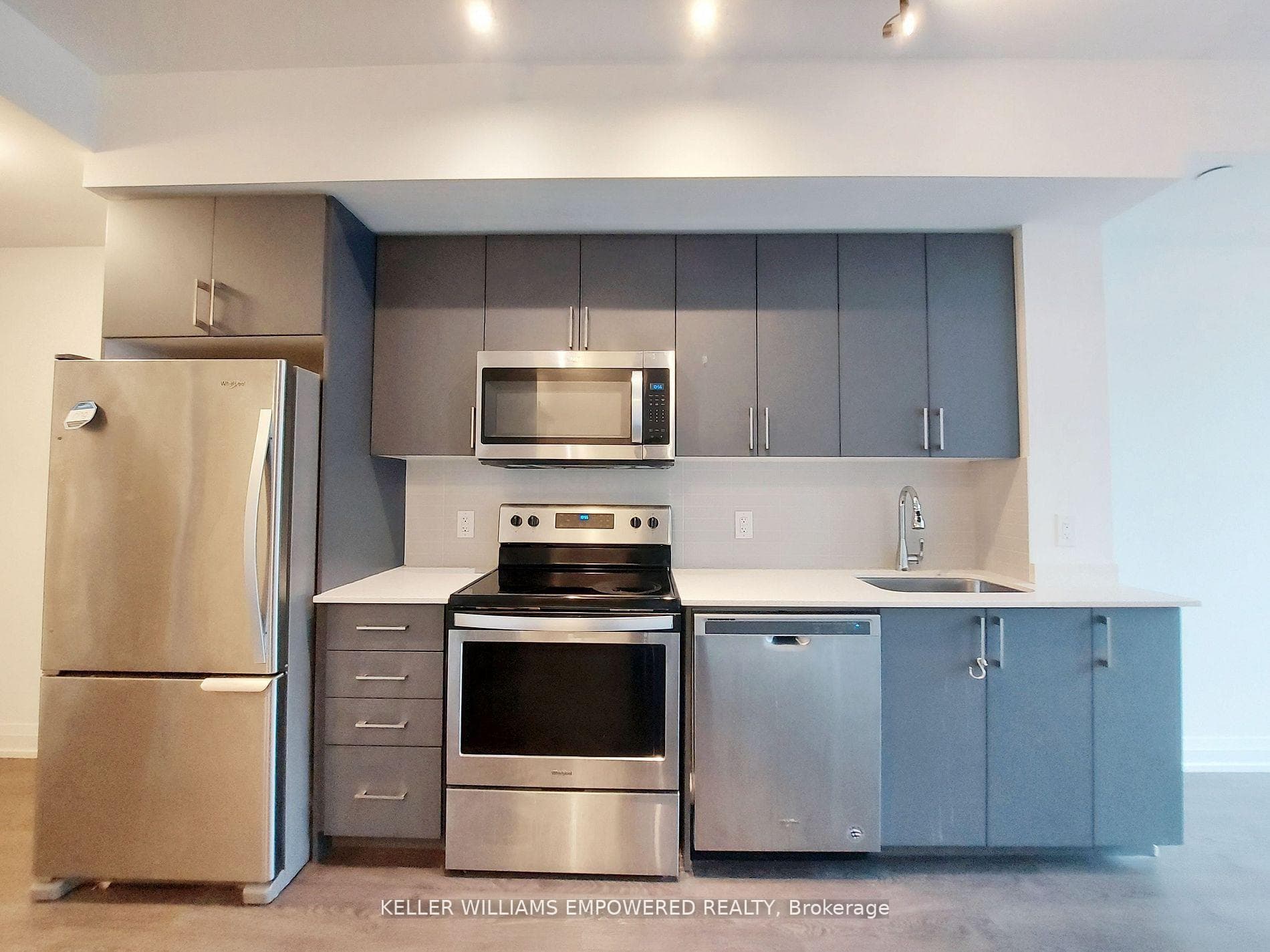 591 Sheppard Avenue Unit 536 photo 10