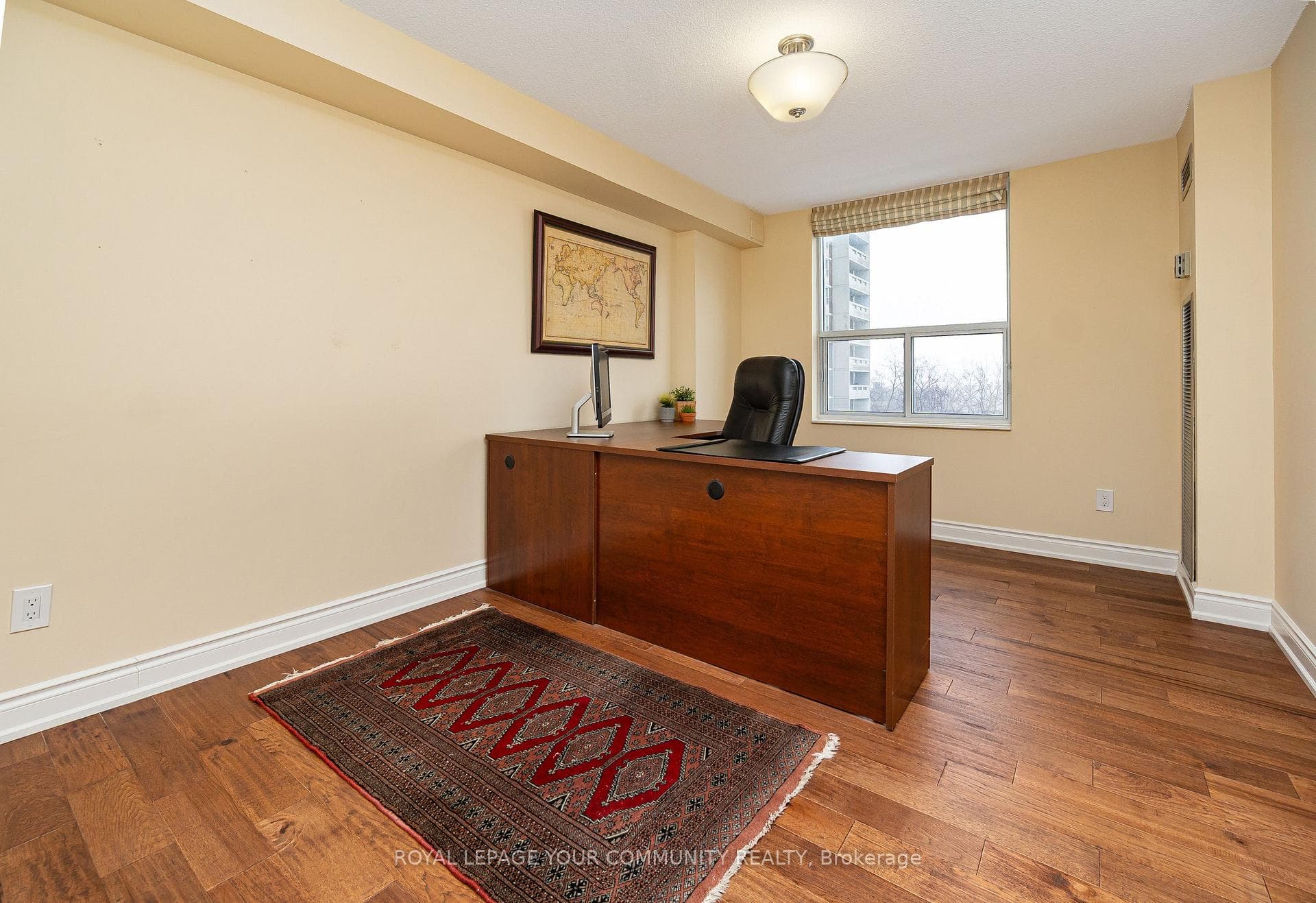 60 Inverlochy Boulevard Unit 608 photo 15