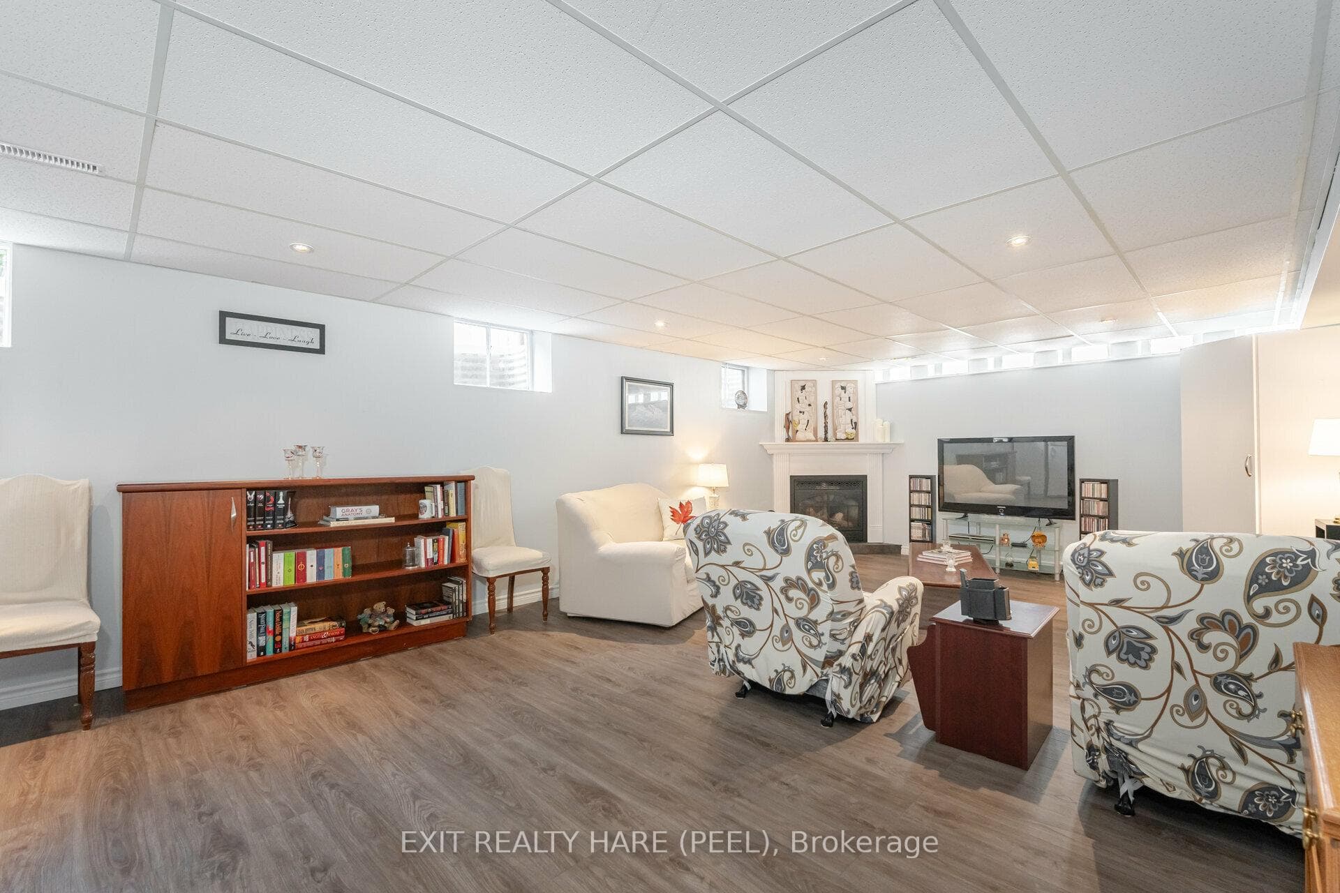 12 Oakley Boulevard photo 27