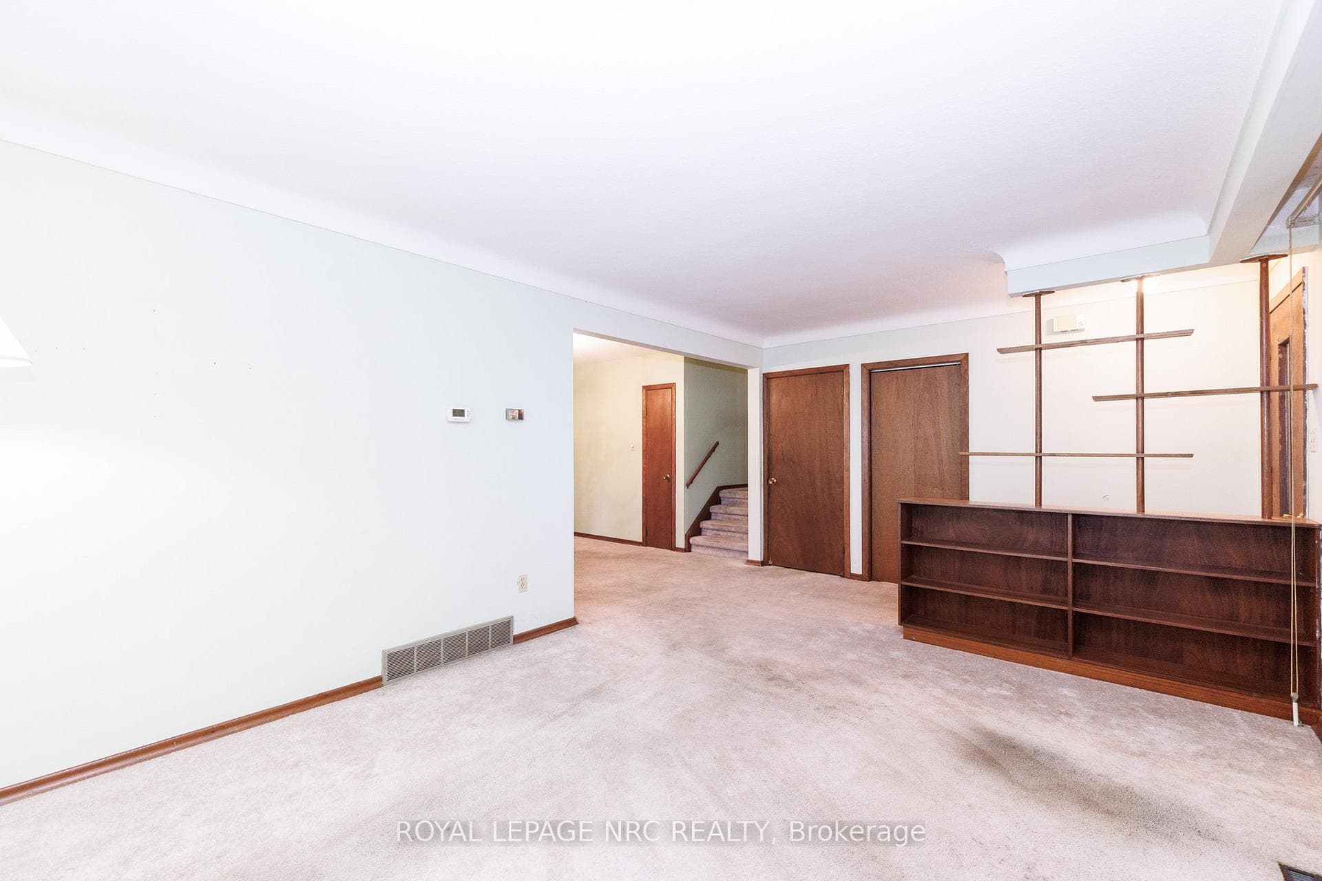 33 Strathmore Crescent photo 12