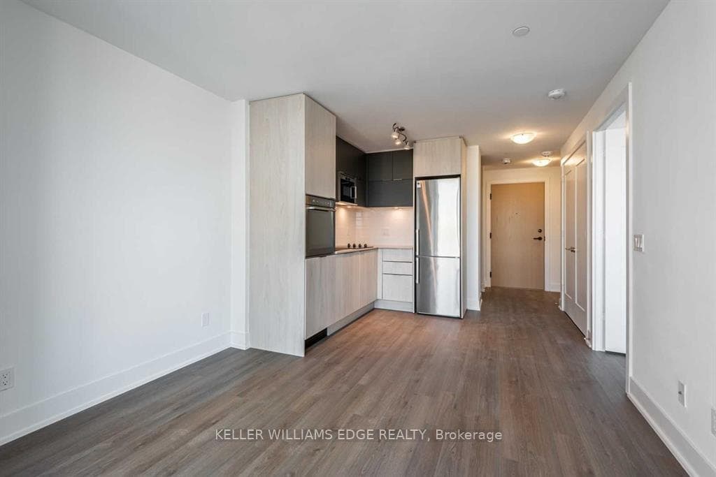 1 Belsize Drive Unit 304 photo 13