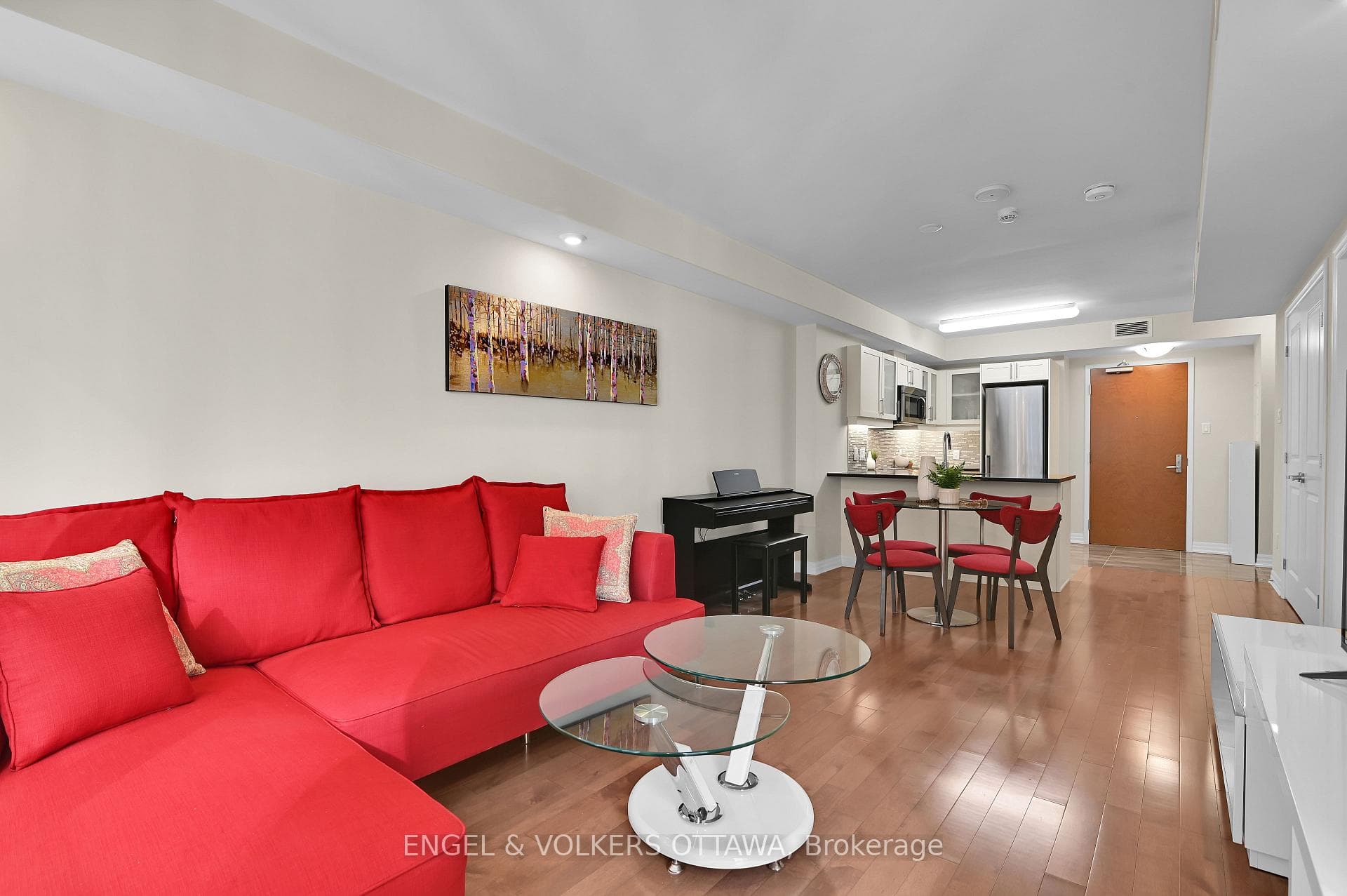 195 Besserer Street Unit 1507 photo 8