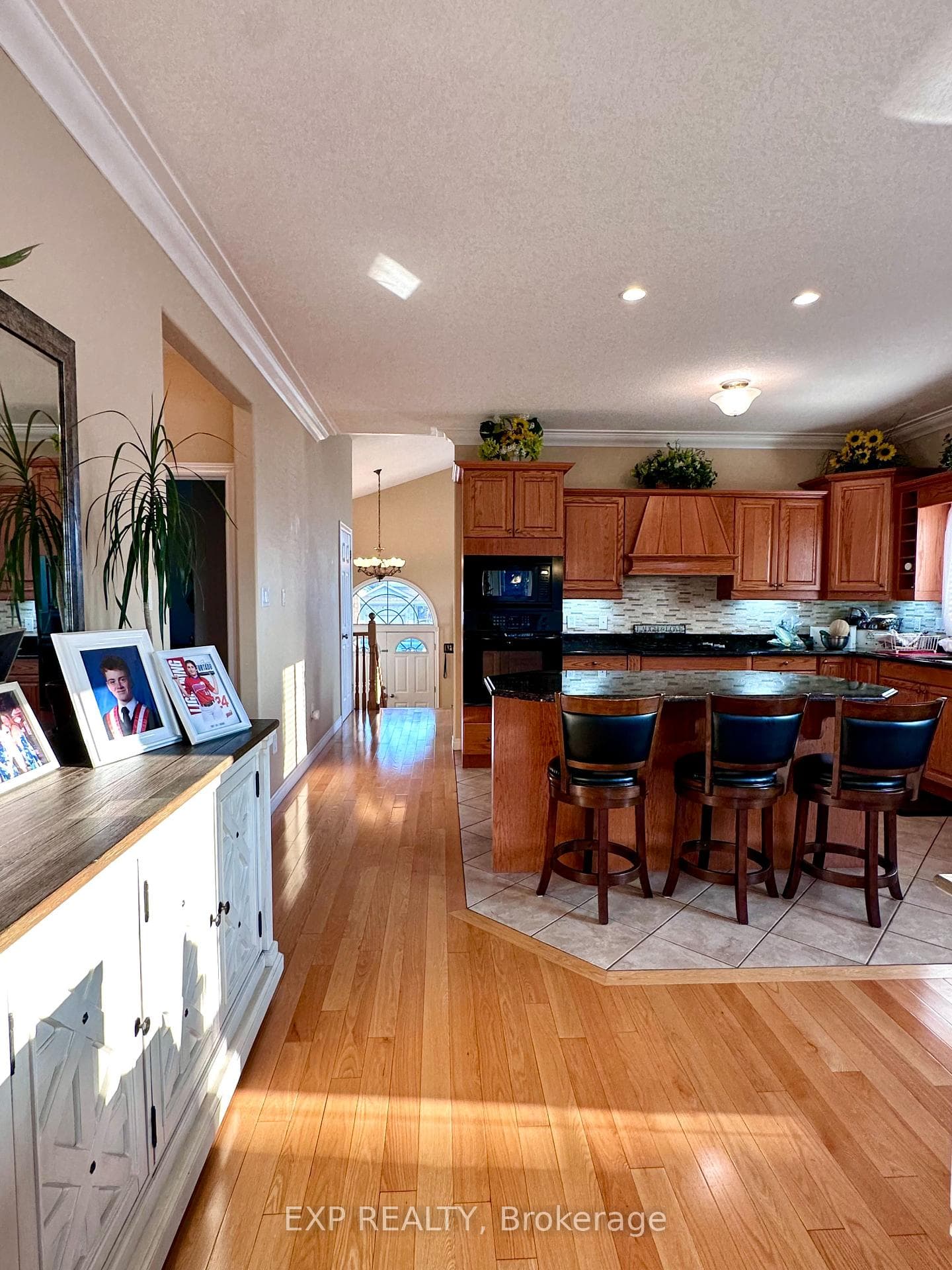 1 Falconridge Court photo 14