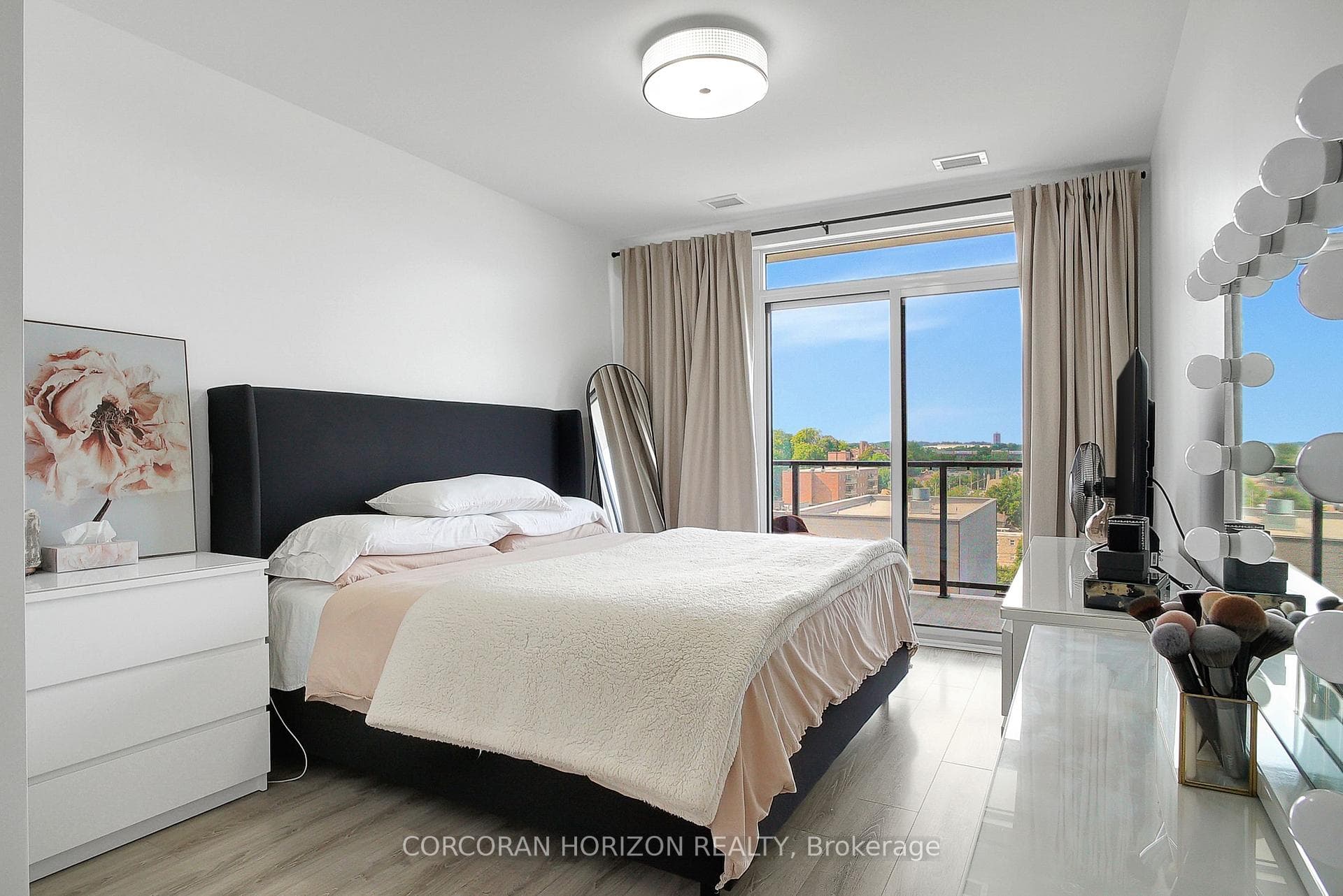 50 Grand Avenue Unit 807 photo 20