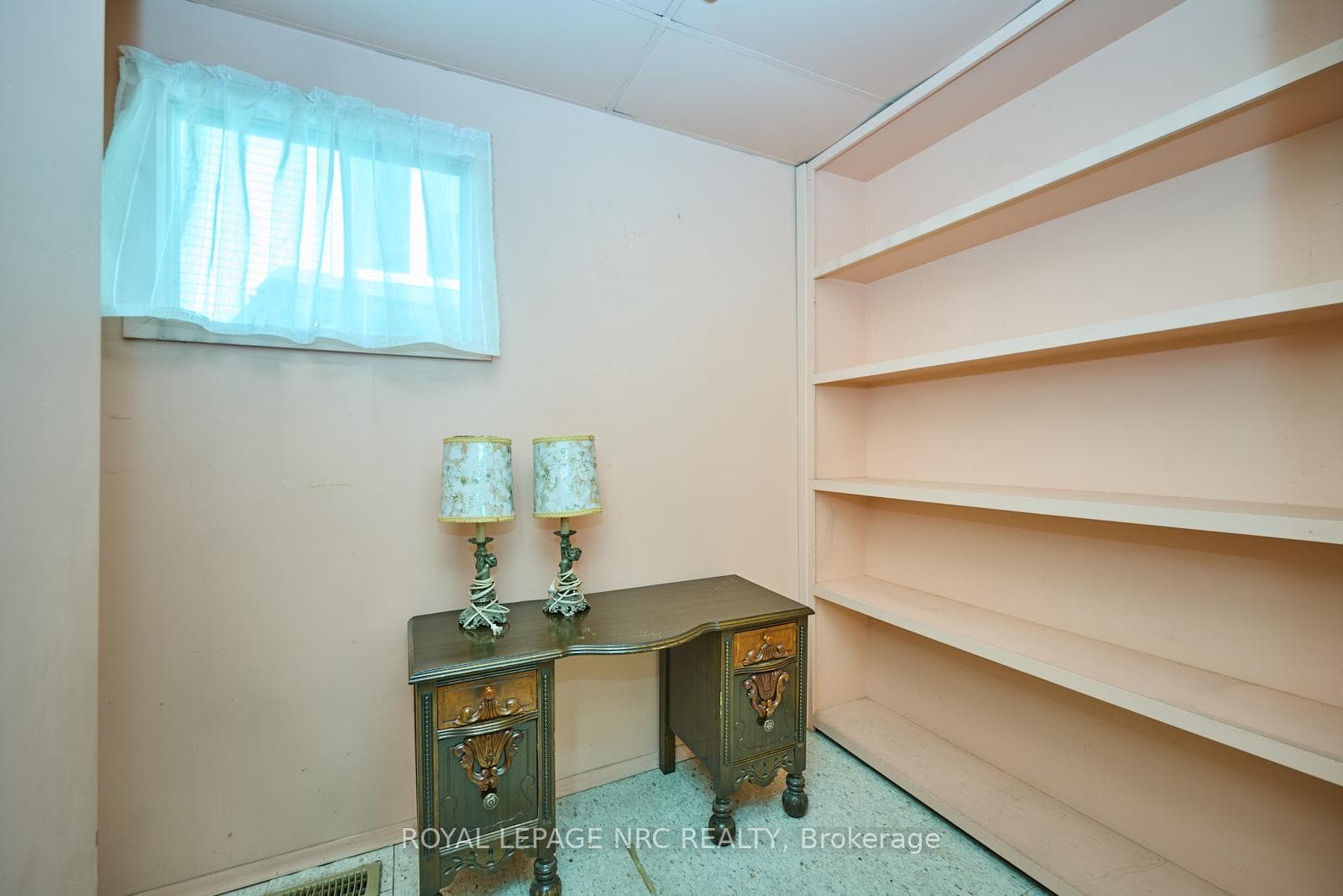 4445 Simcoe Street photo 13