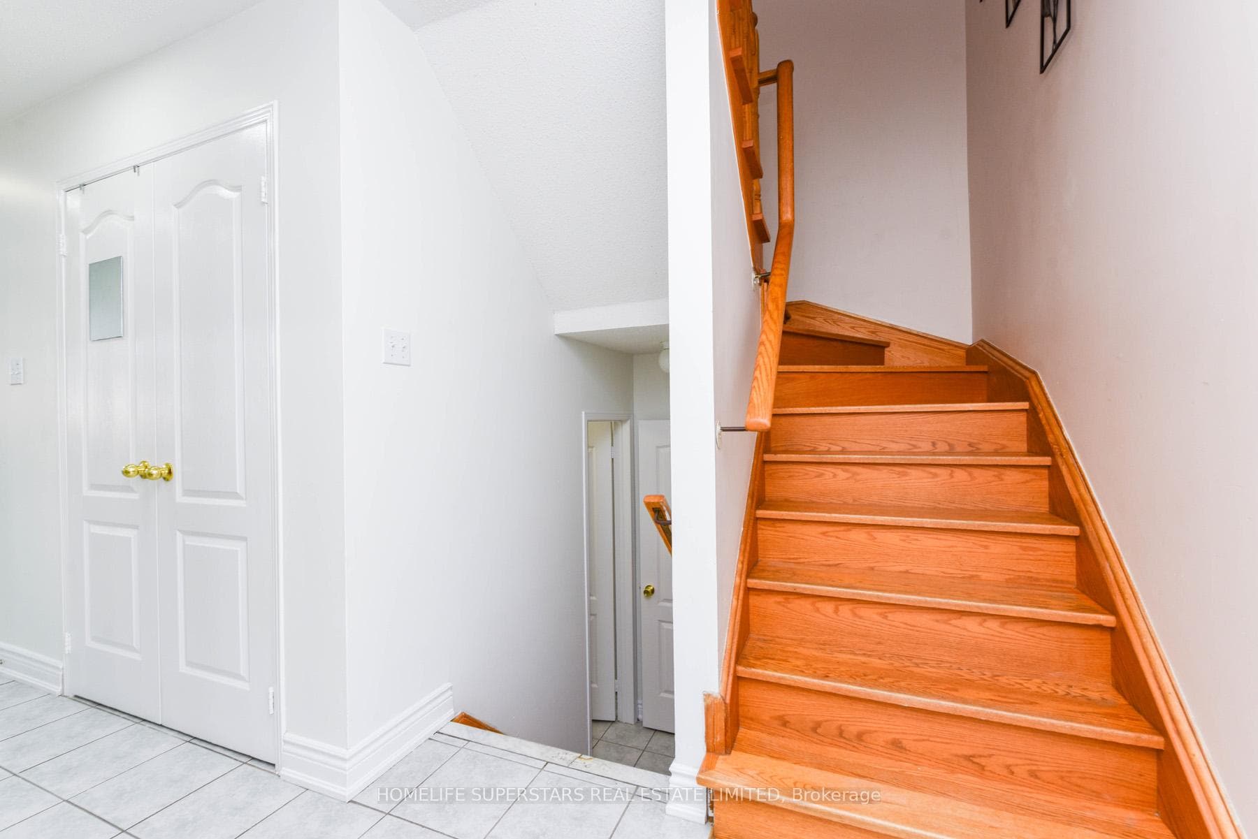 37 Willow Park Drive photo 13
