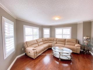 3192 Munson Crescent photo 6