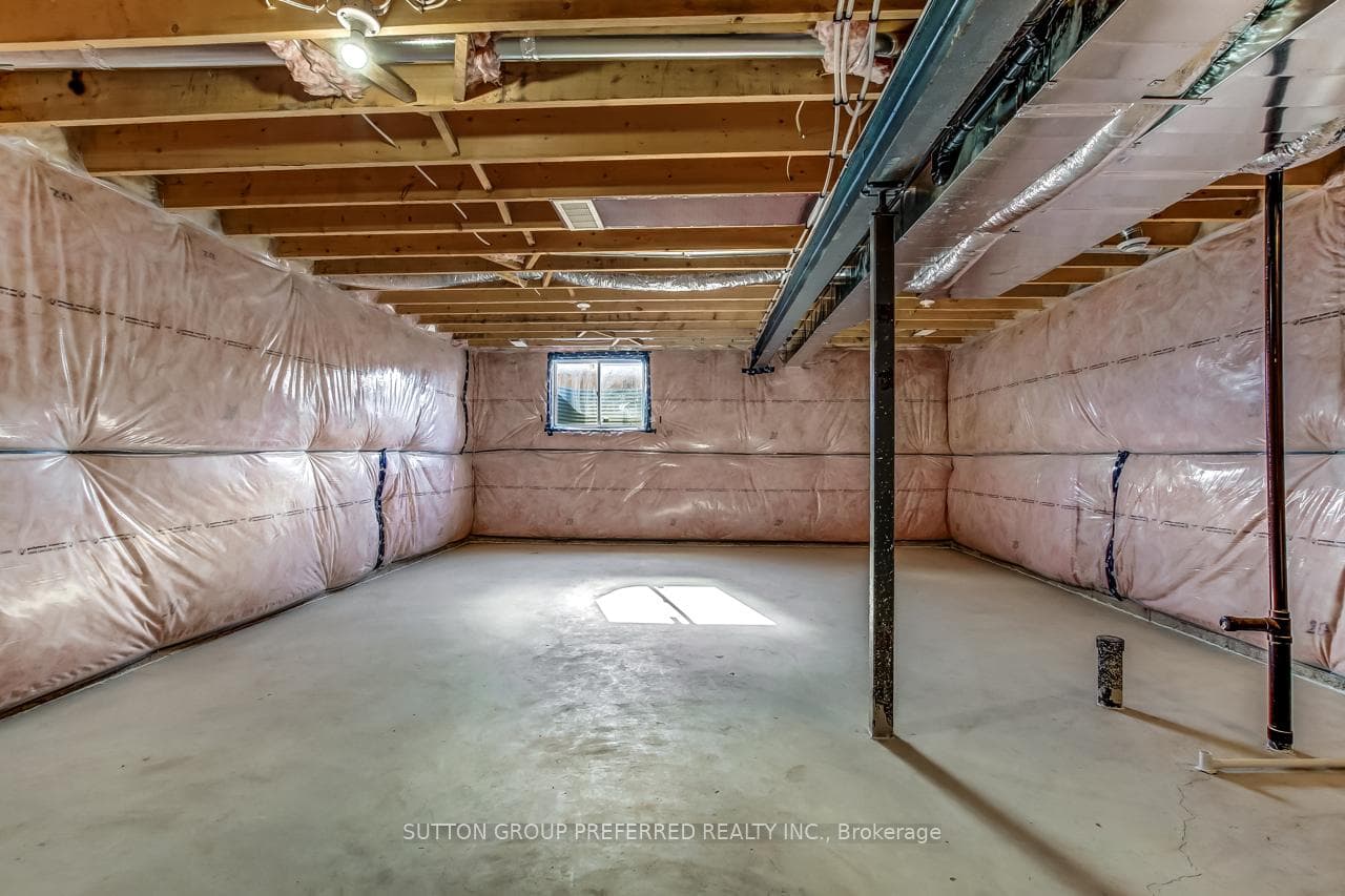 371 KENNINGTON Way photo 25