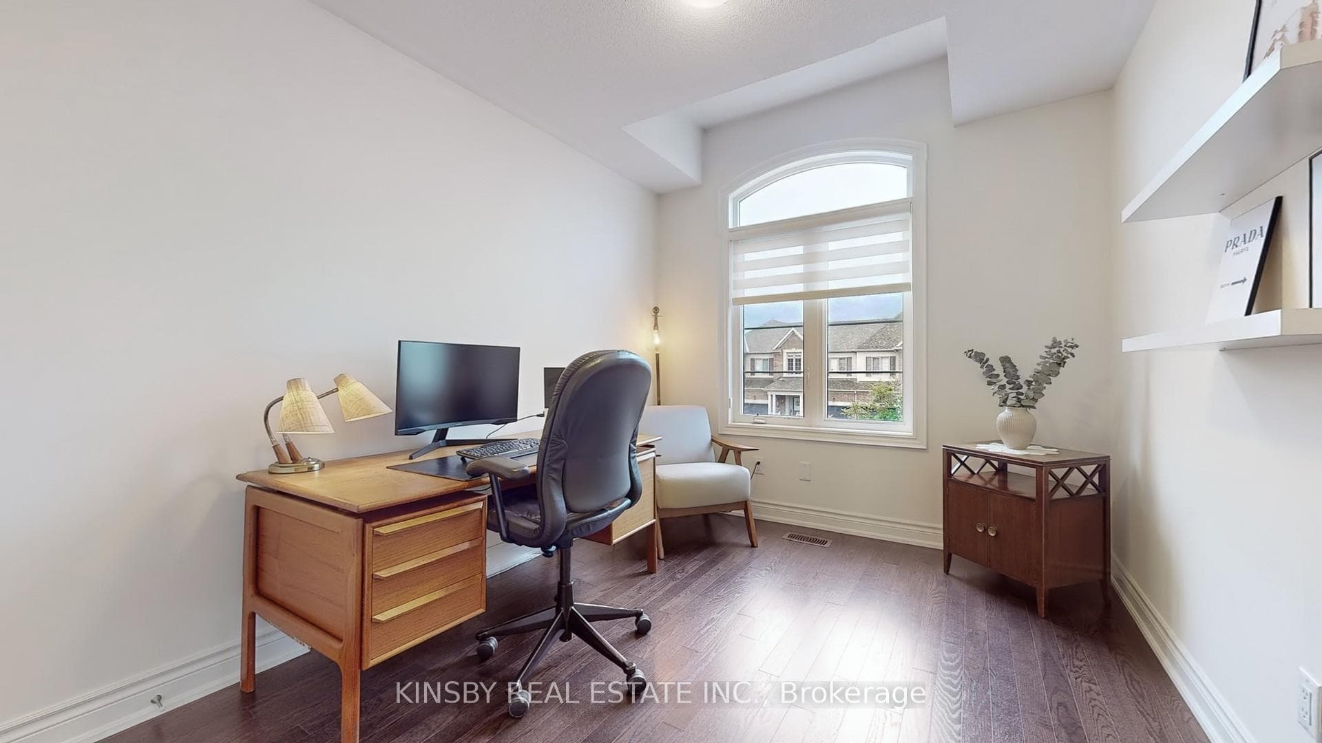 bedroom/office