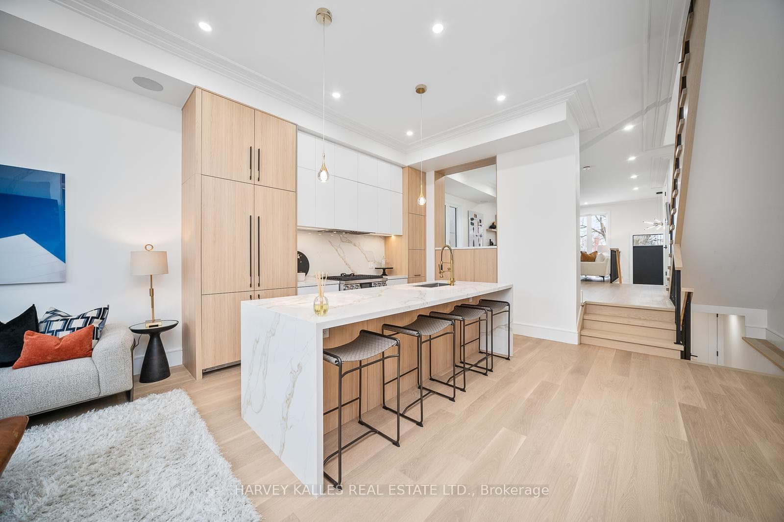67 Lesmount Avenue photo 11