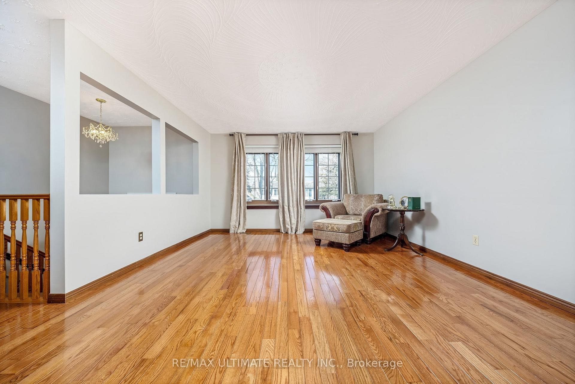 54 Debora Drive photo 10