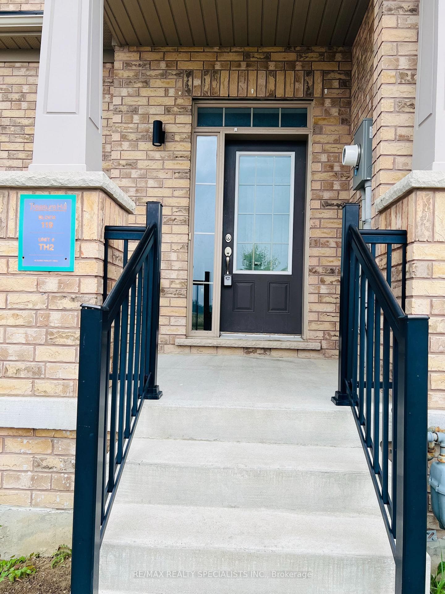 49 Doris Pawley Crescent photo 2