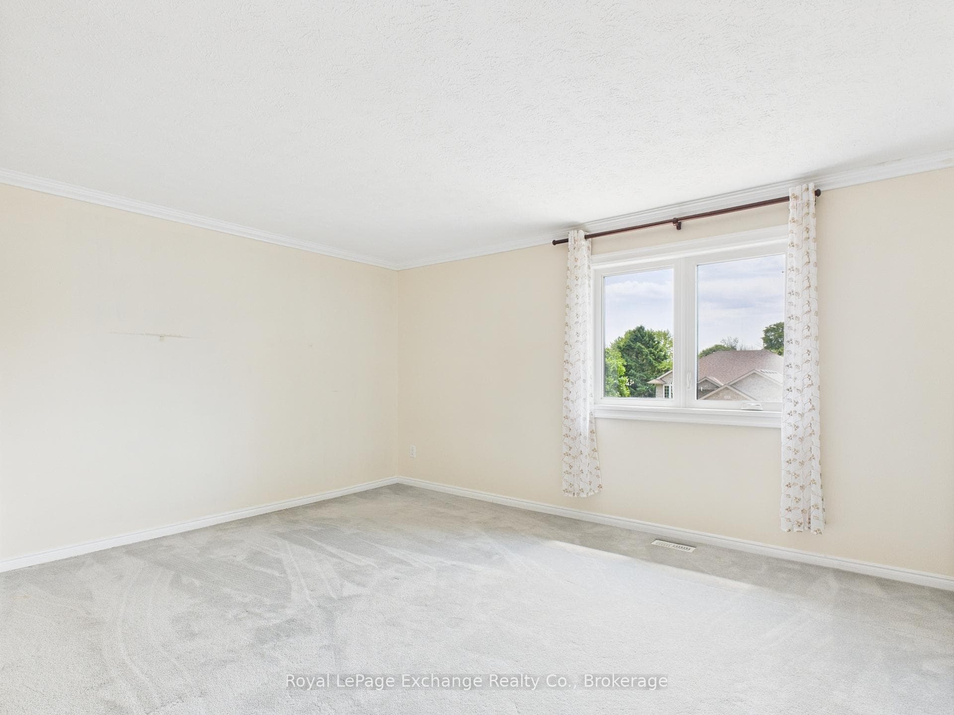 626 Macyoung Drive photo 12