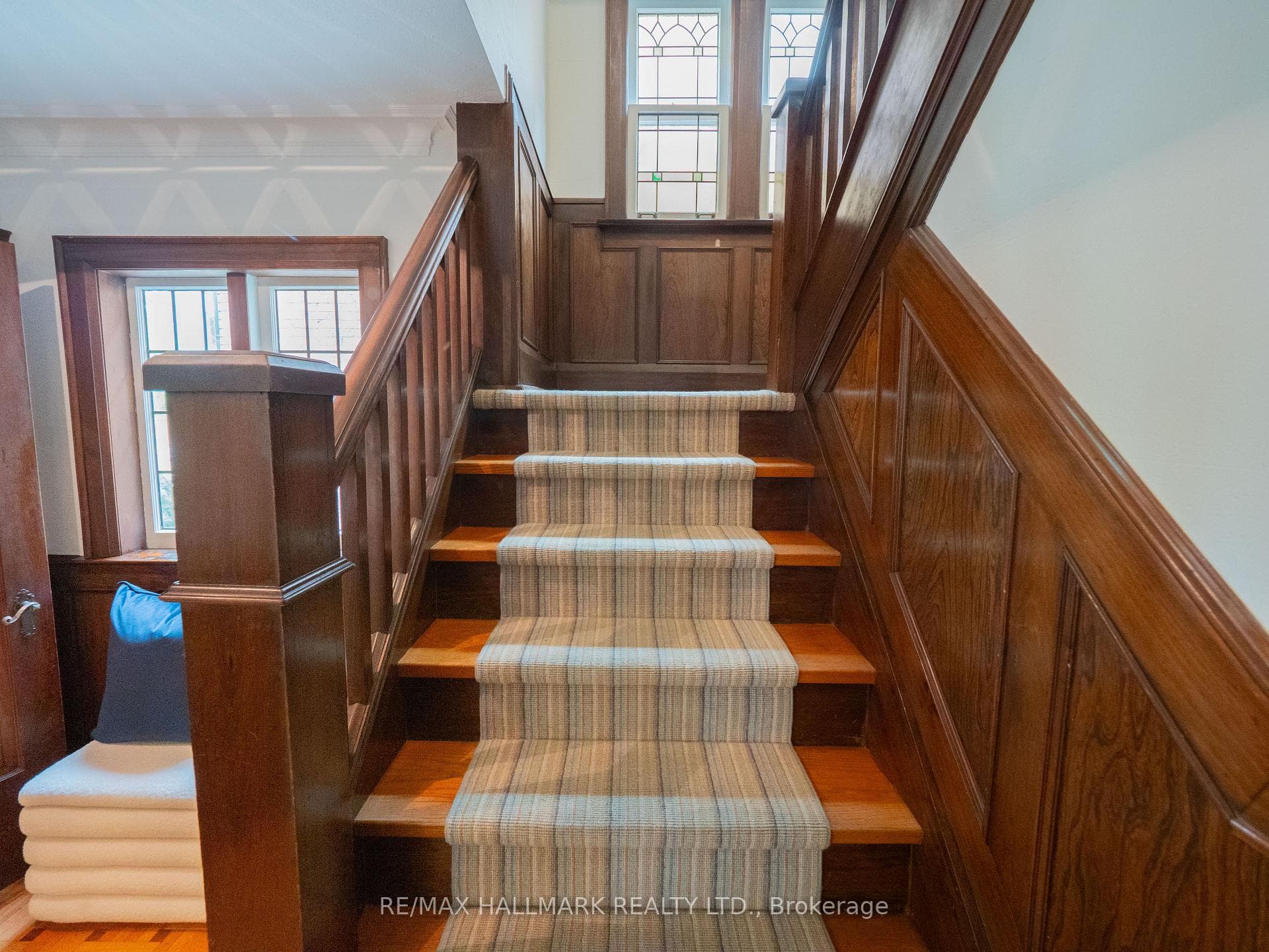 72 Parkhurst Boulevard photo 18